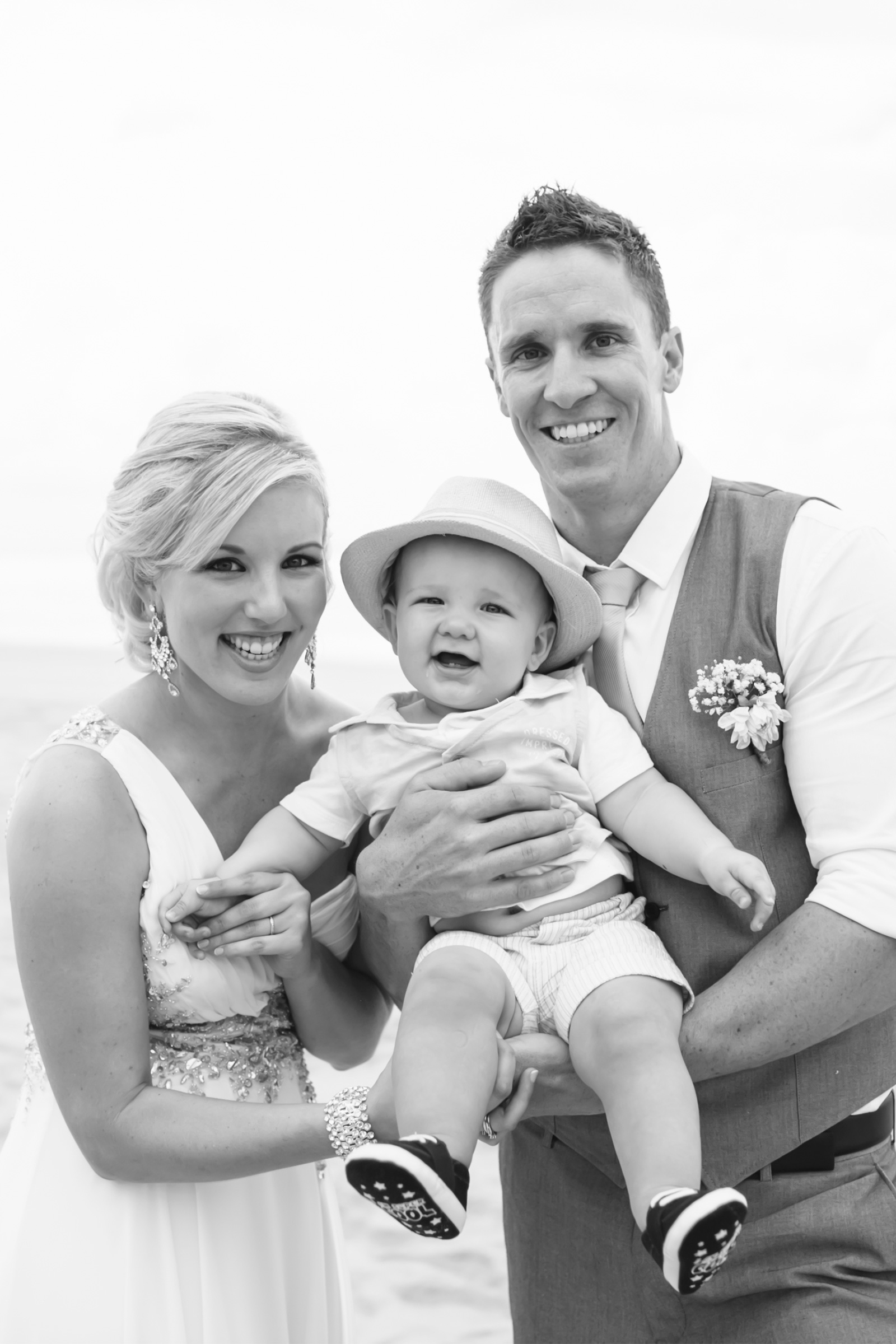 Amanda_Daniel_Beach-Wedding_SBS_020