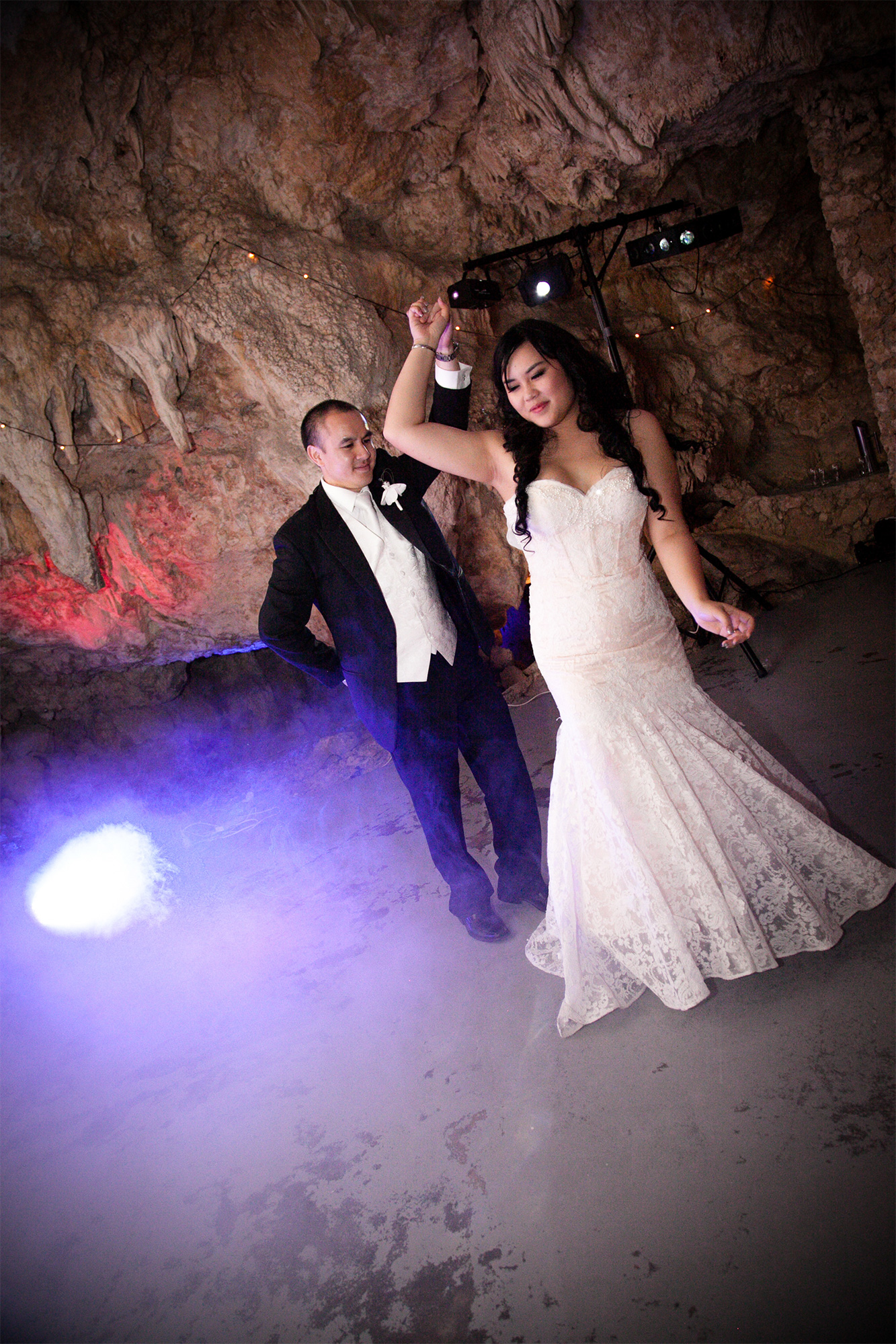 Amanda_Minh_Cave-Wedding_SBS_023