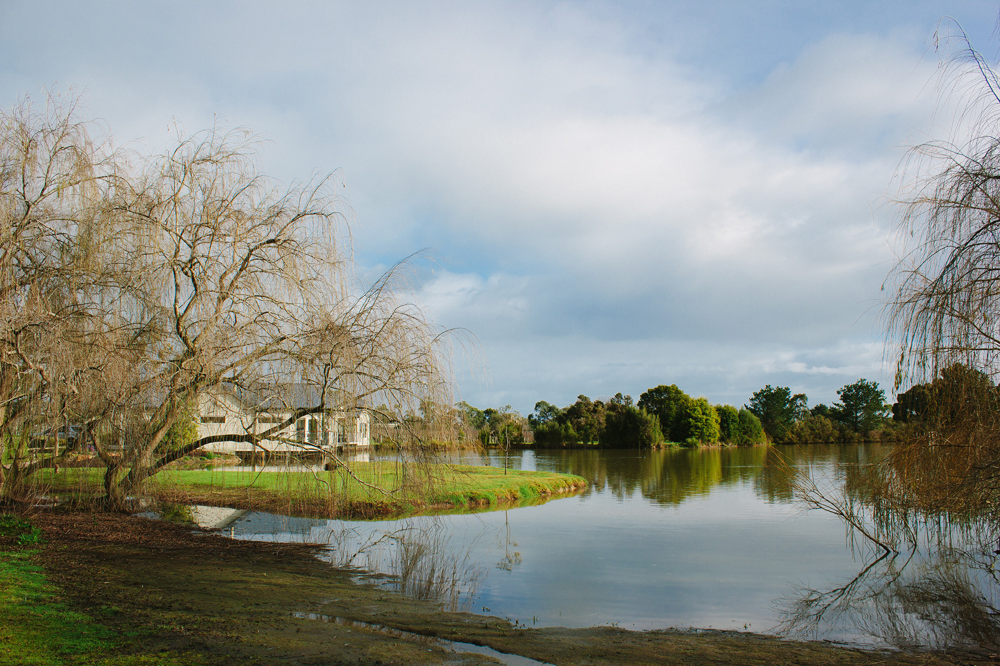 Amelia_Sam_Vineyard-Wedding_016