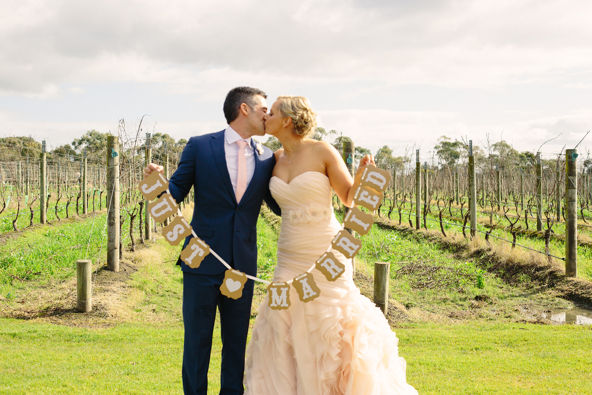 Amelia_Sam_Vineyard-Wedding_034