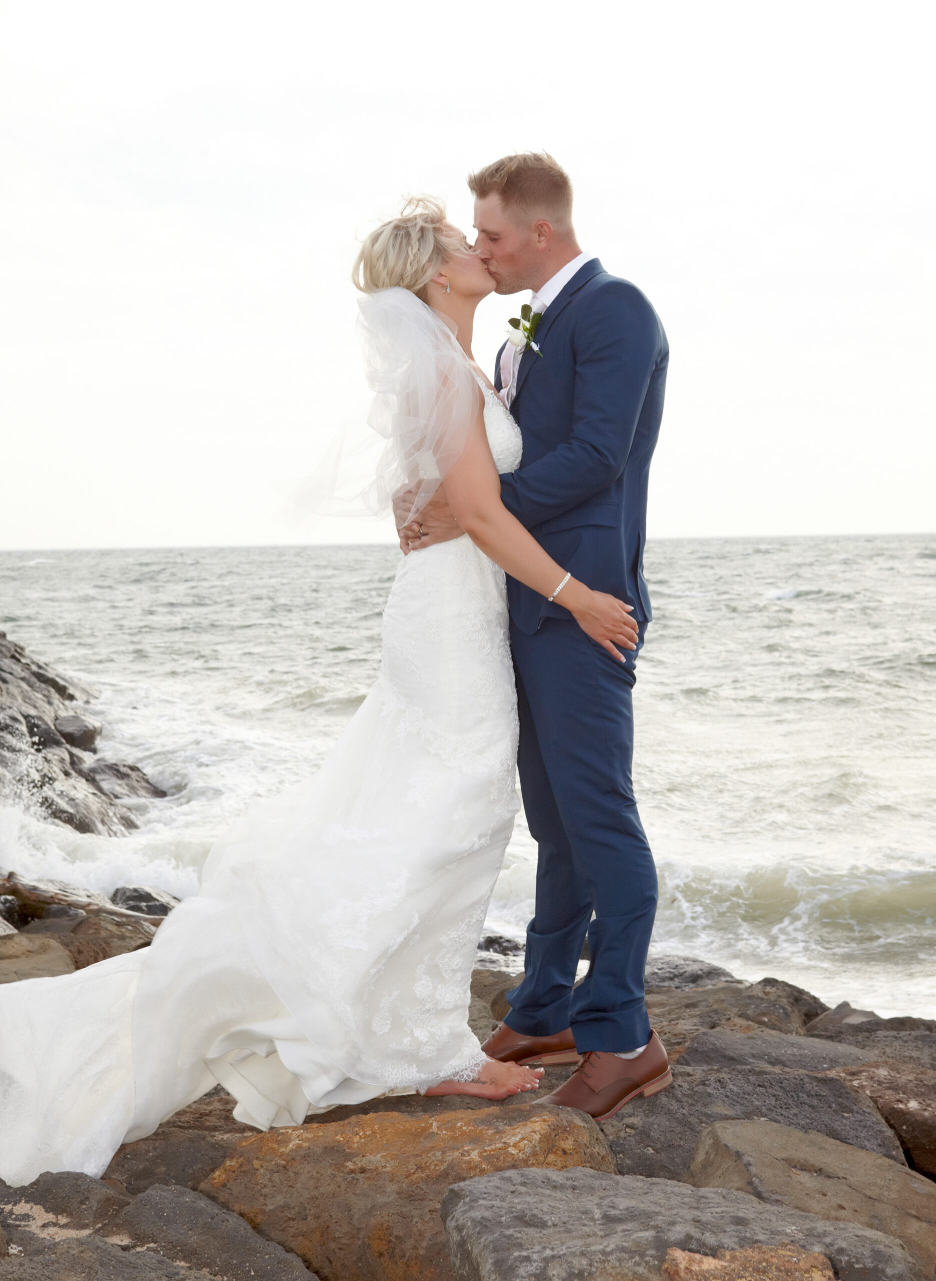 Amy_Sammy_Beach-Wedding_020