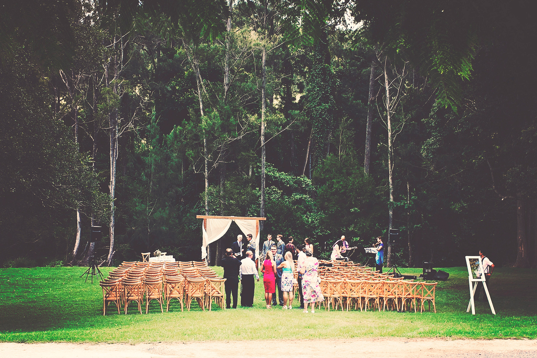 Anna_Jamie_Rustic-Vineyard-Wedding_023