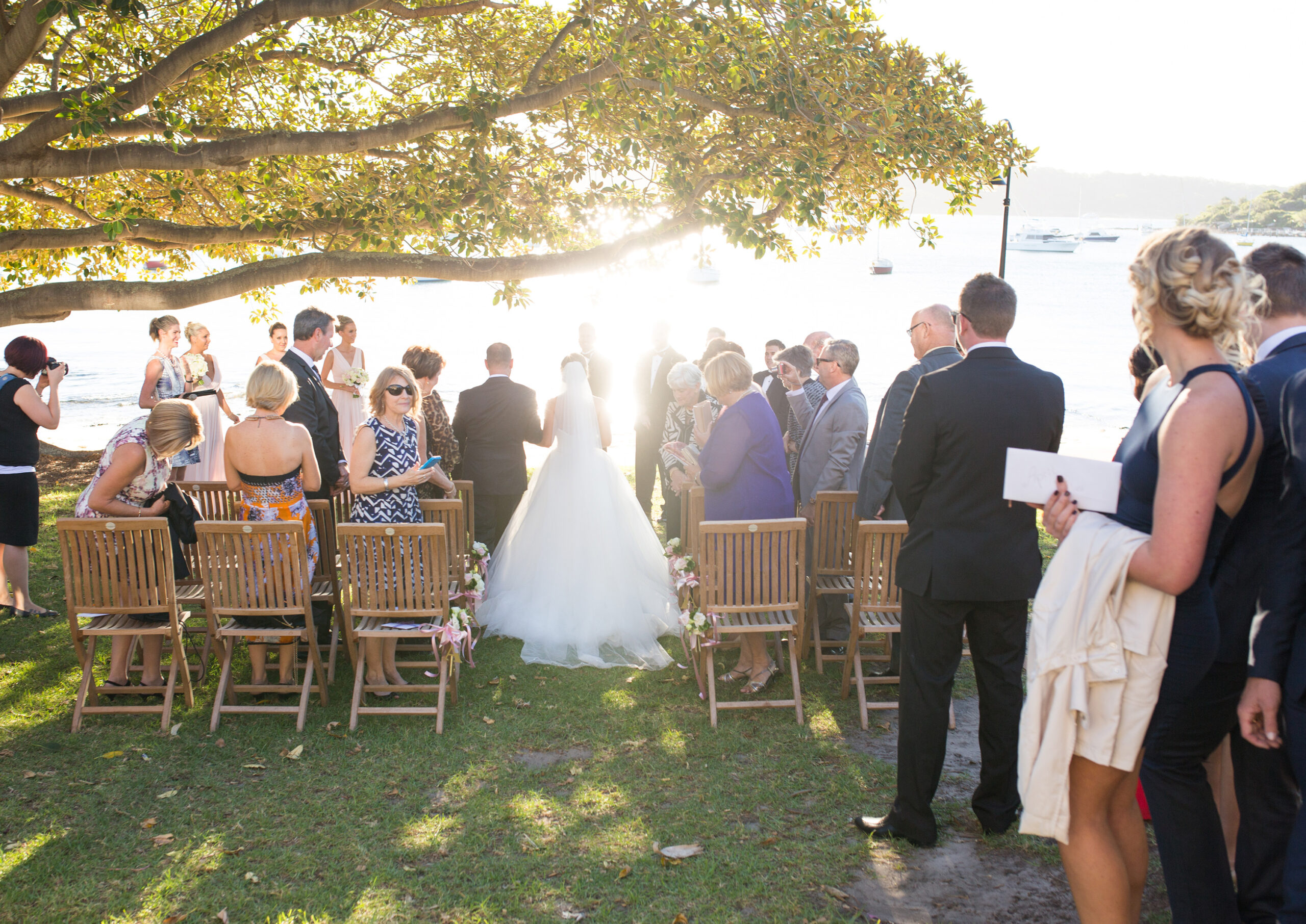 April_Alex_Elegant-Beach-Wedding_025