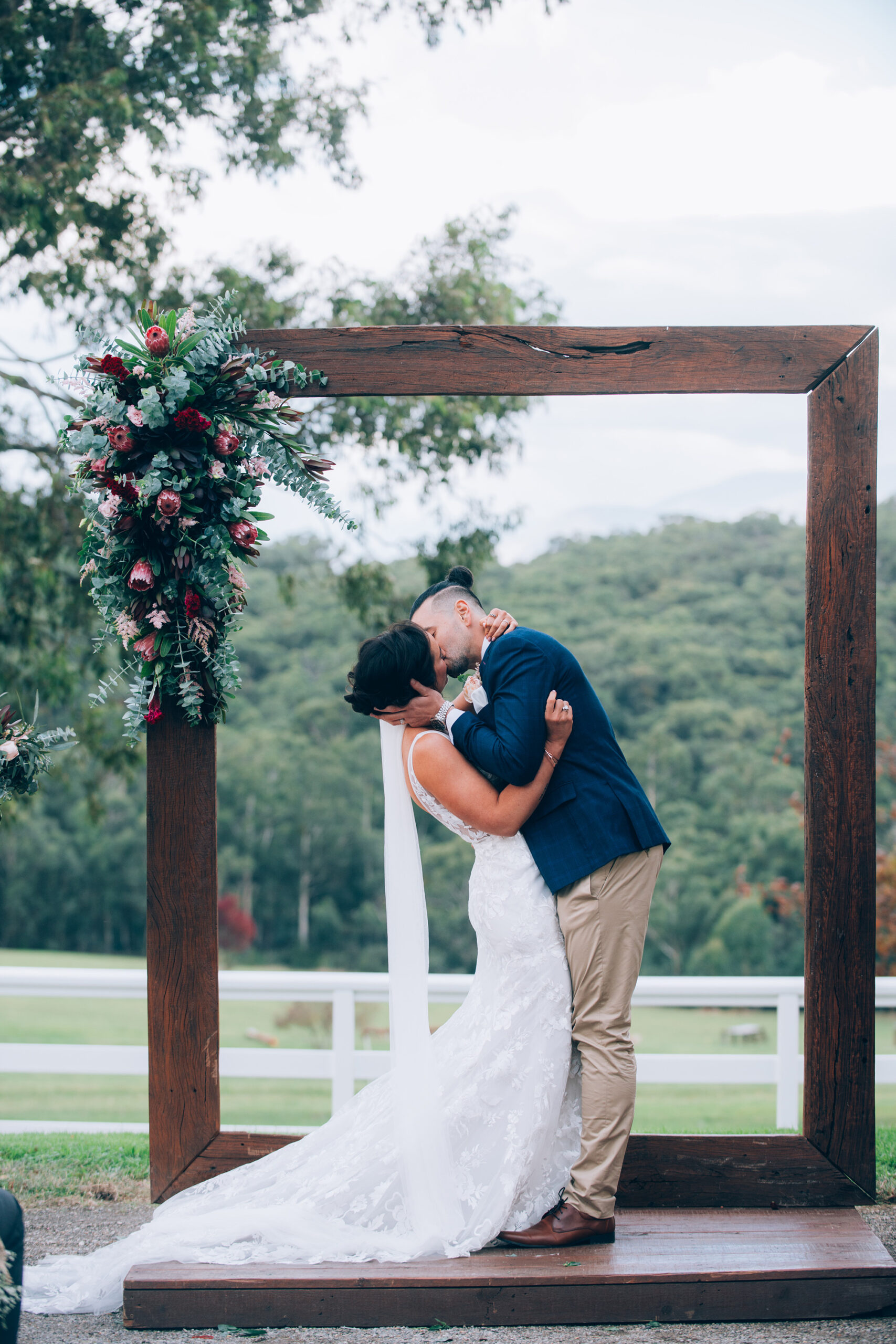 Ashlee Johnno Romantic Rustic Wedding Love Other Photgoraphy SBS 019 scaled