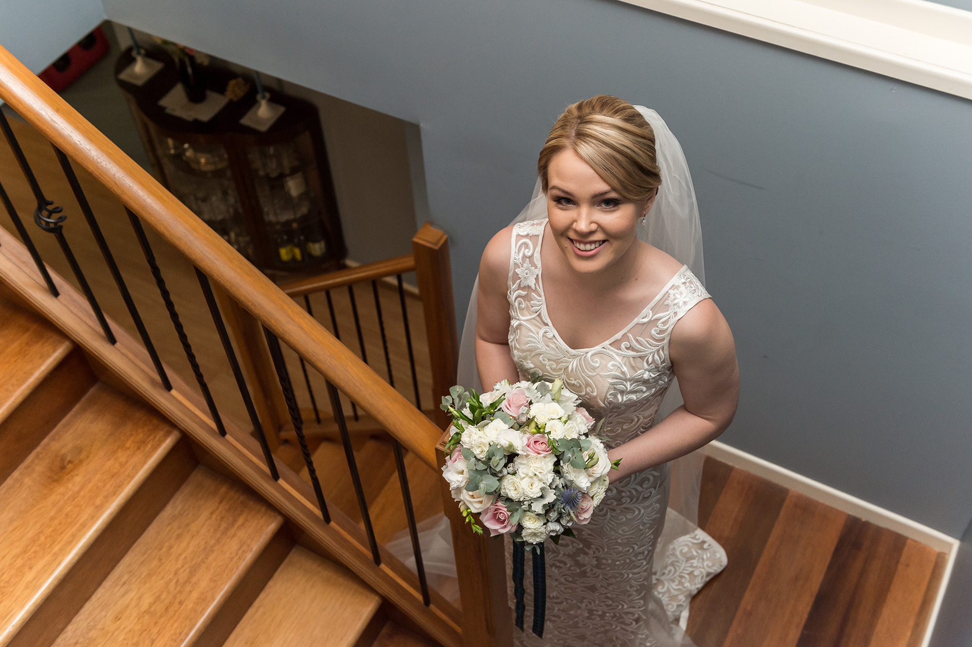 Ashleigh_Daniel_Classic-Wedding_007