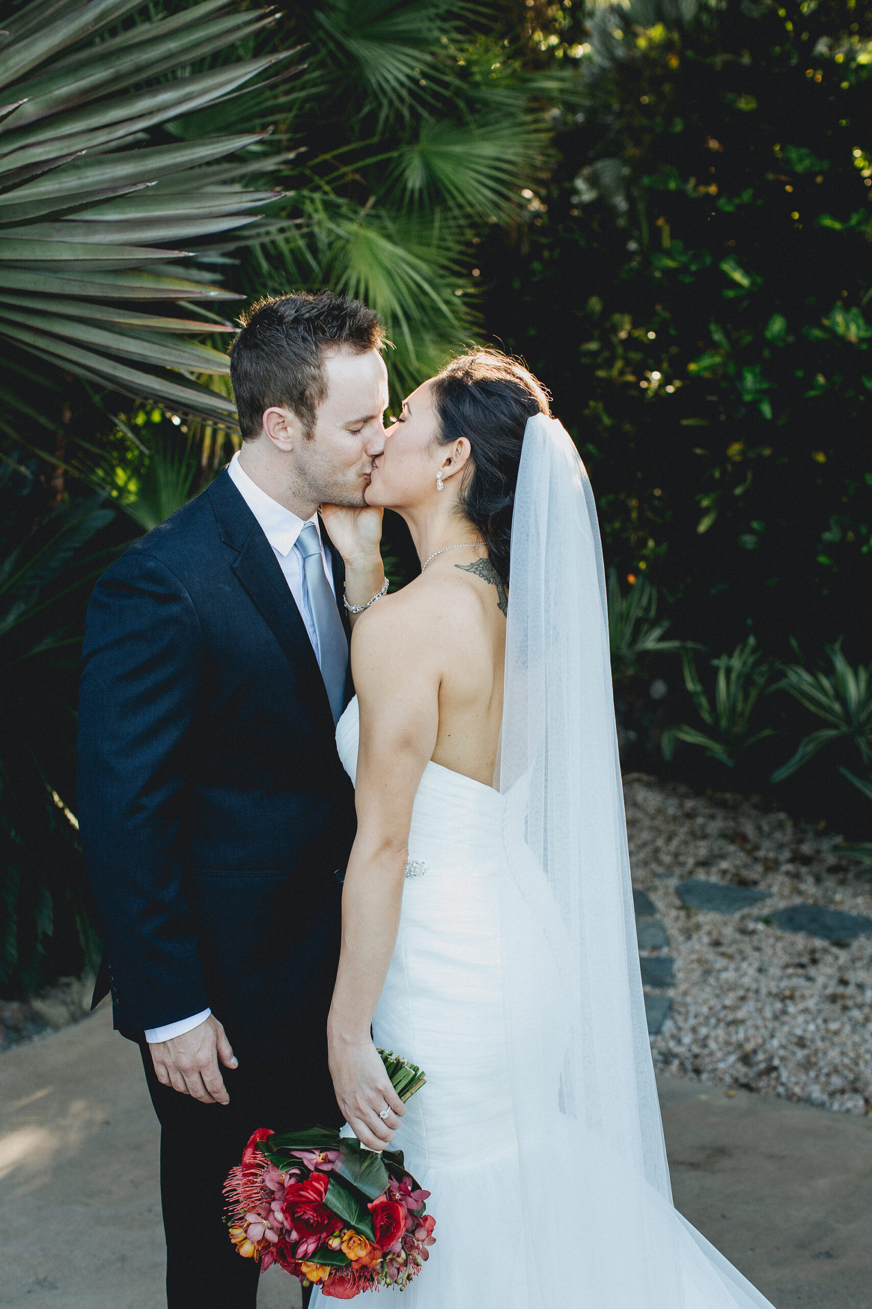 Aundrea_Dan_Tropical-Chic-Wedding_034