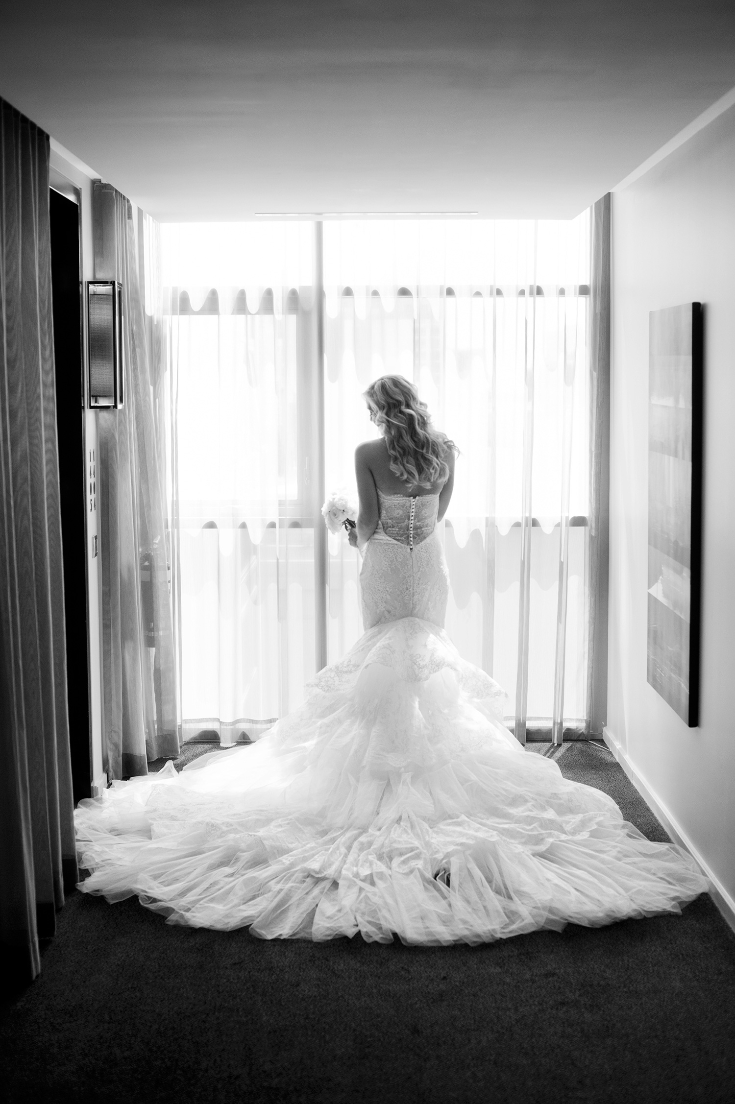 Beccy_Paul_Romantic-White-Wedding_009