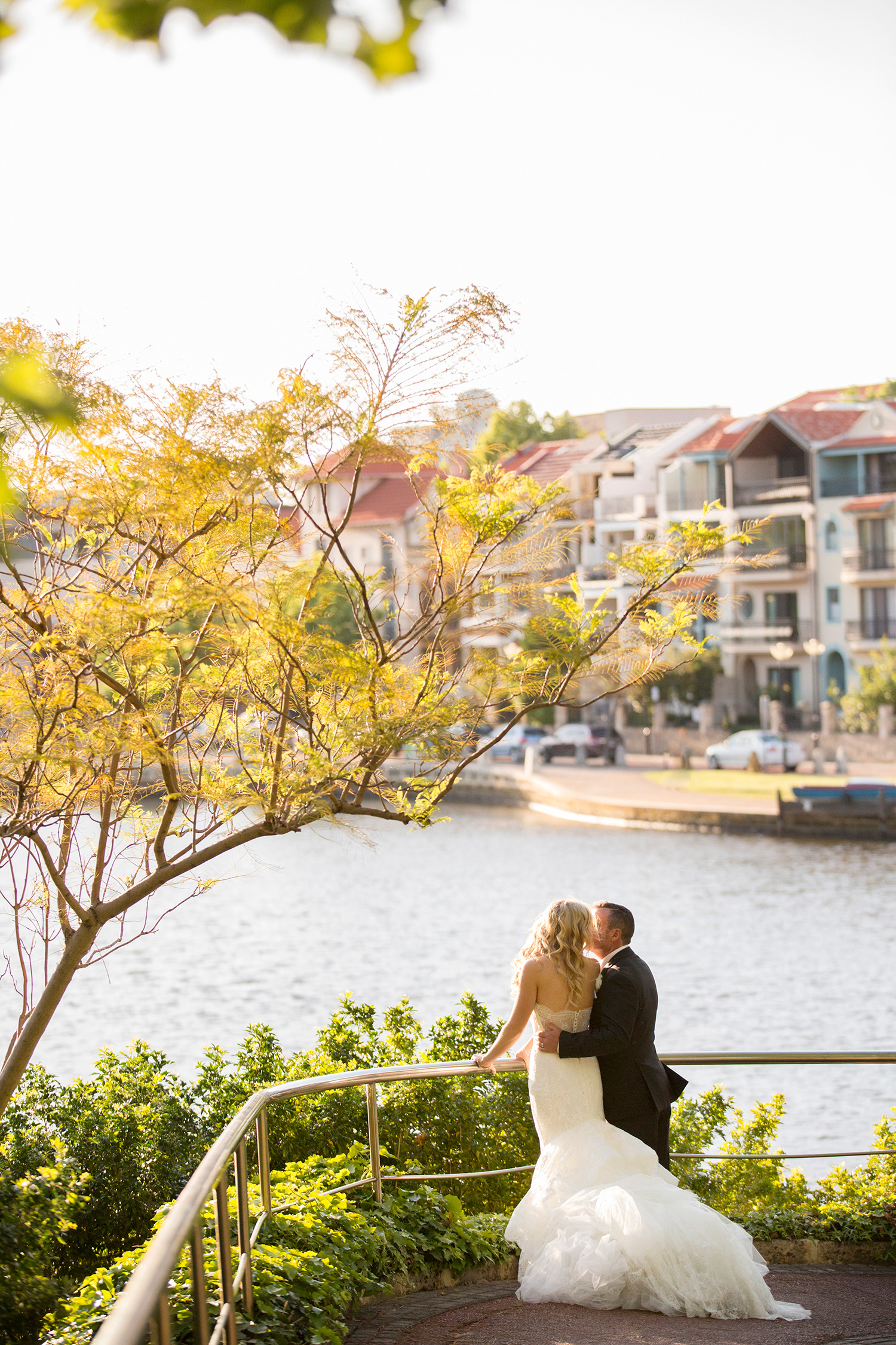 Beccy_Paul_Romantic-White-Wedding_029