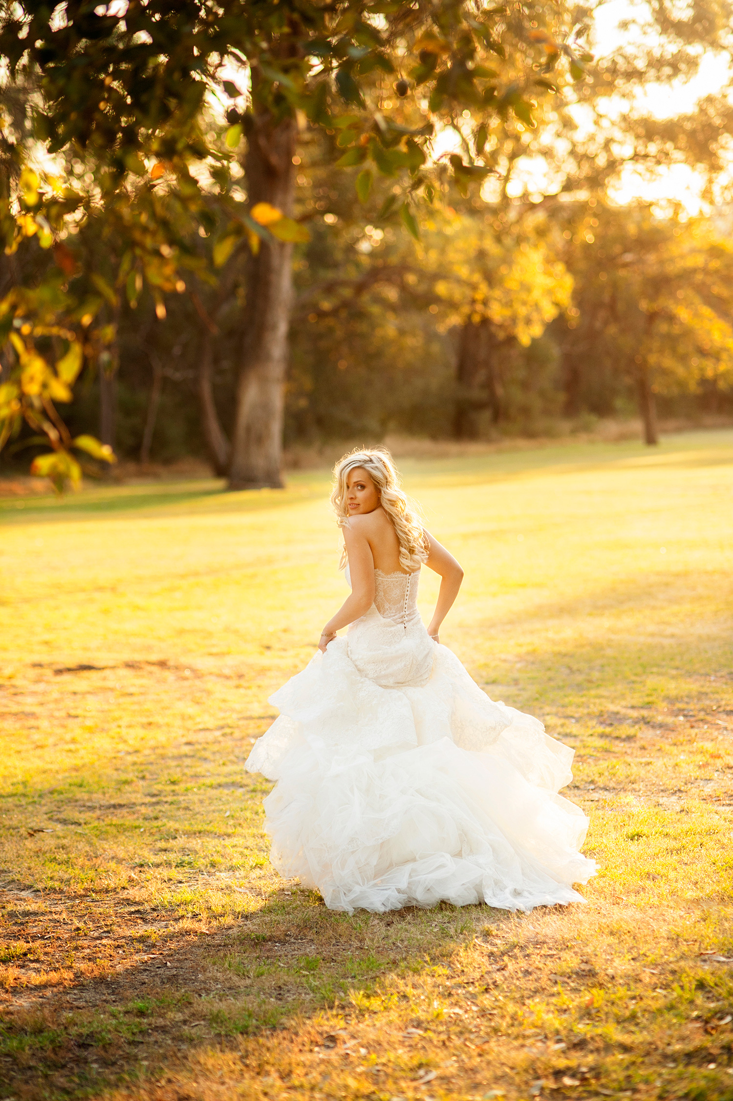 Beccy_Paul_Romantic-White-Wedding_031