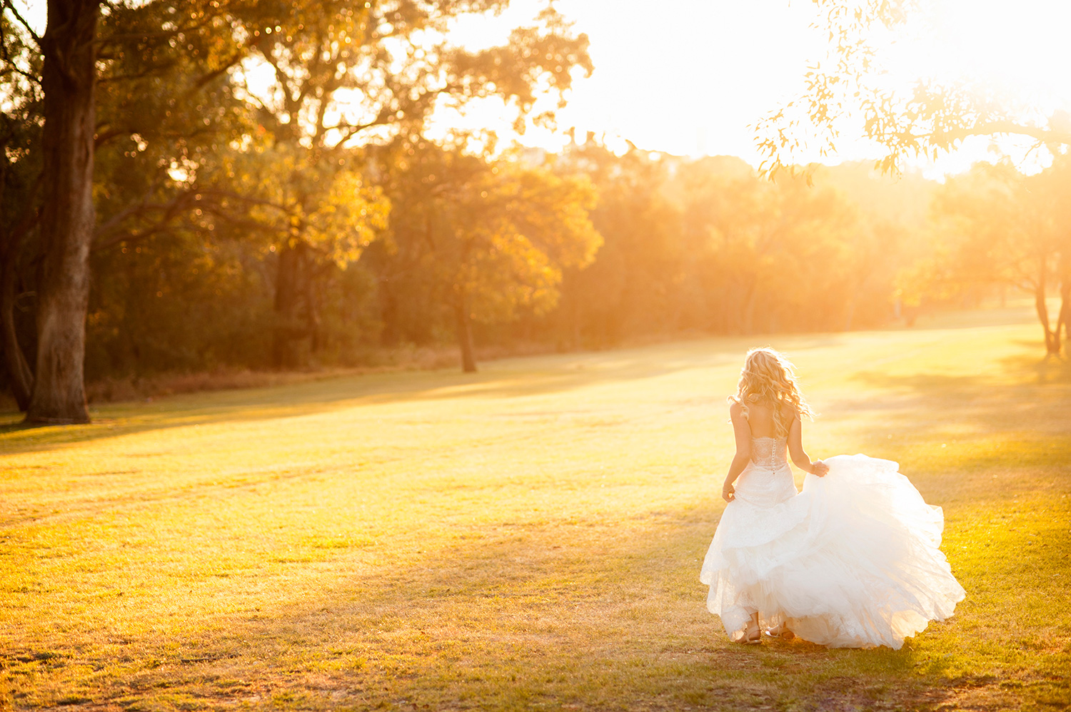 Beccy_Paul_Romantic-White-Wedding_032