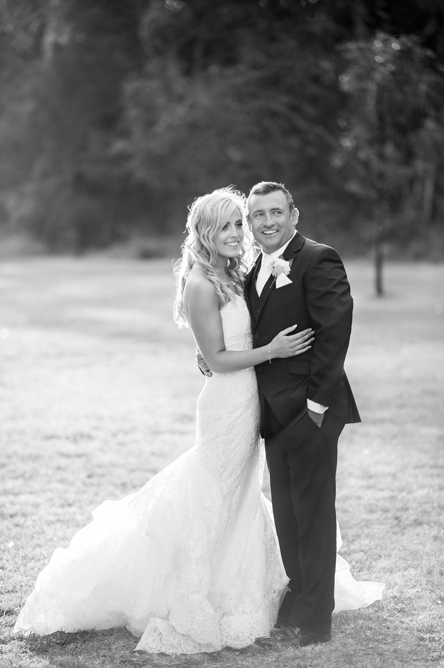 Beccy_Paul_Romantic-White-Wedding_036