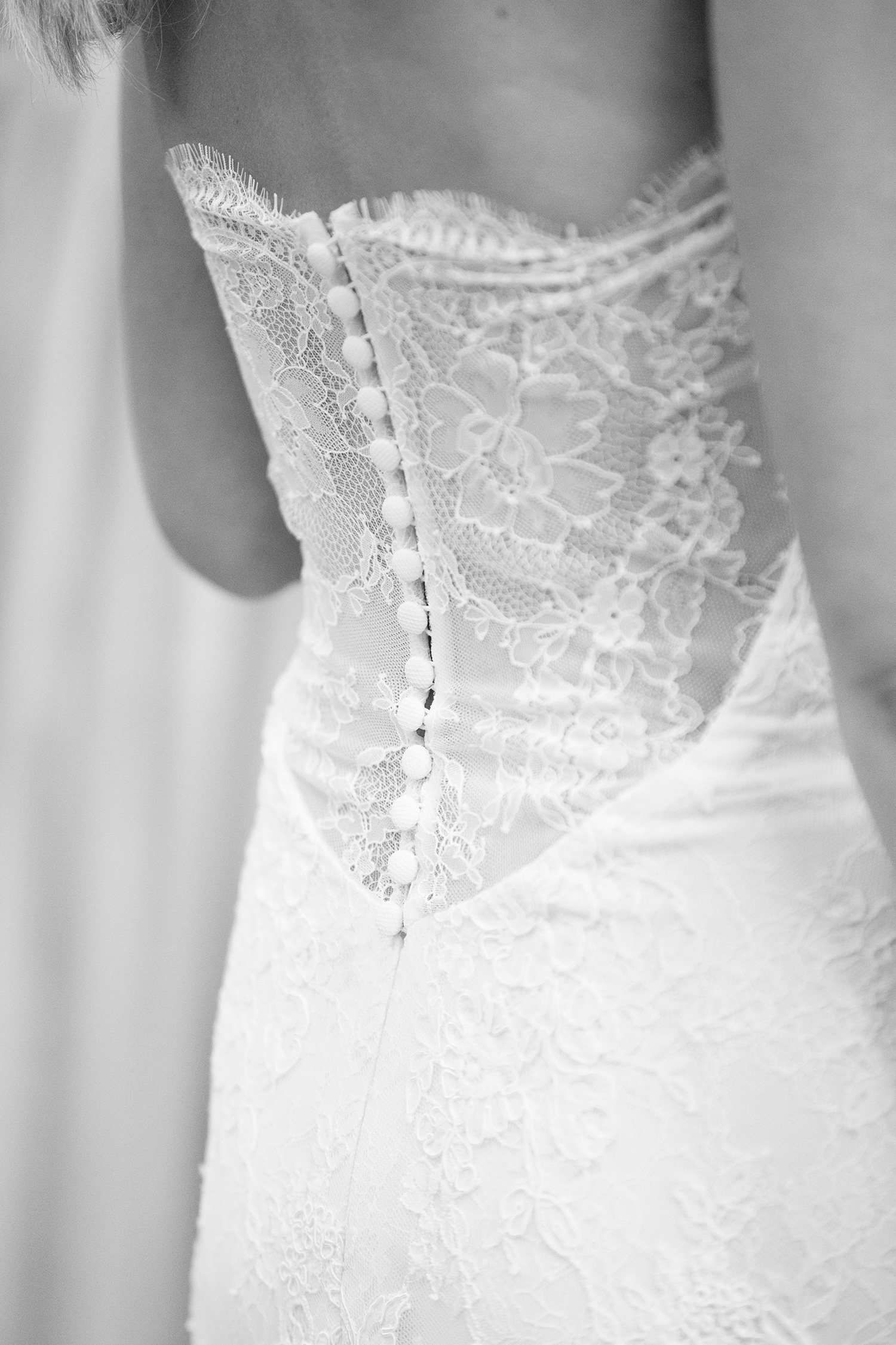 Beccy_Paul_Romantic-White-Wedding_SBS_018