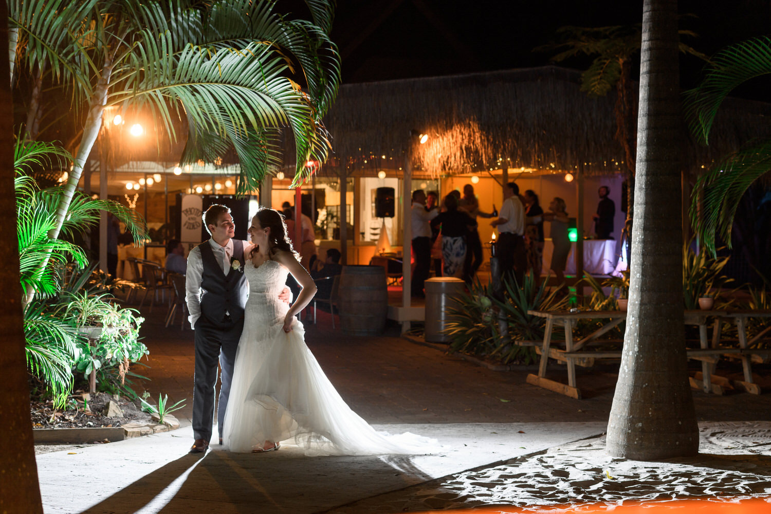 Bianca_Peter_Elegant-Beach-Wedding_Jashan-Photography_043