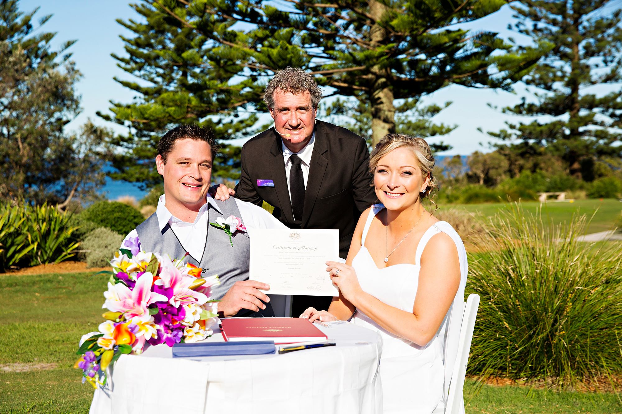 Briannon_Aaron_Shelly-Beach-Wedding_011