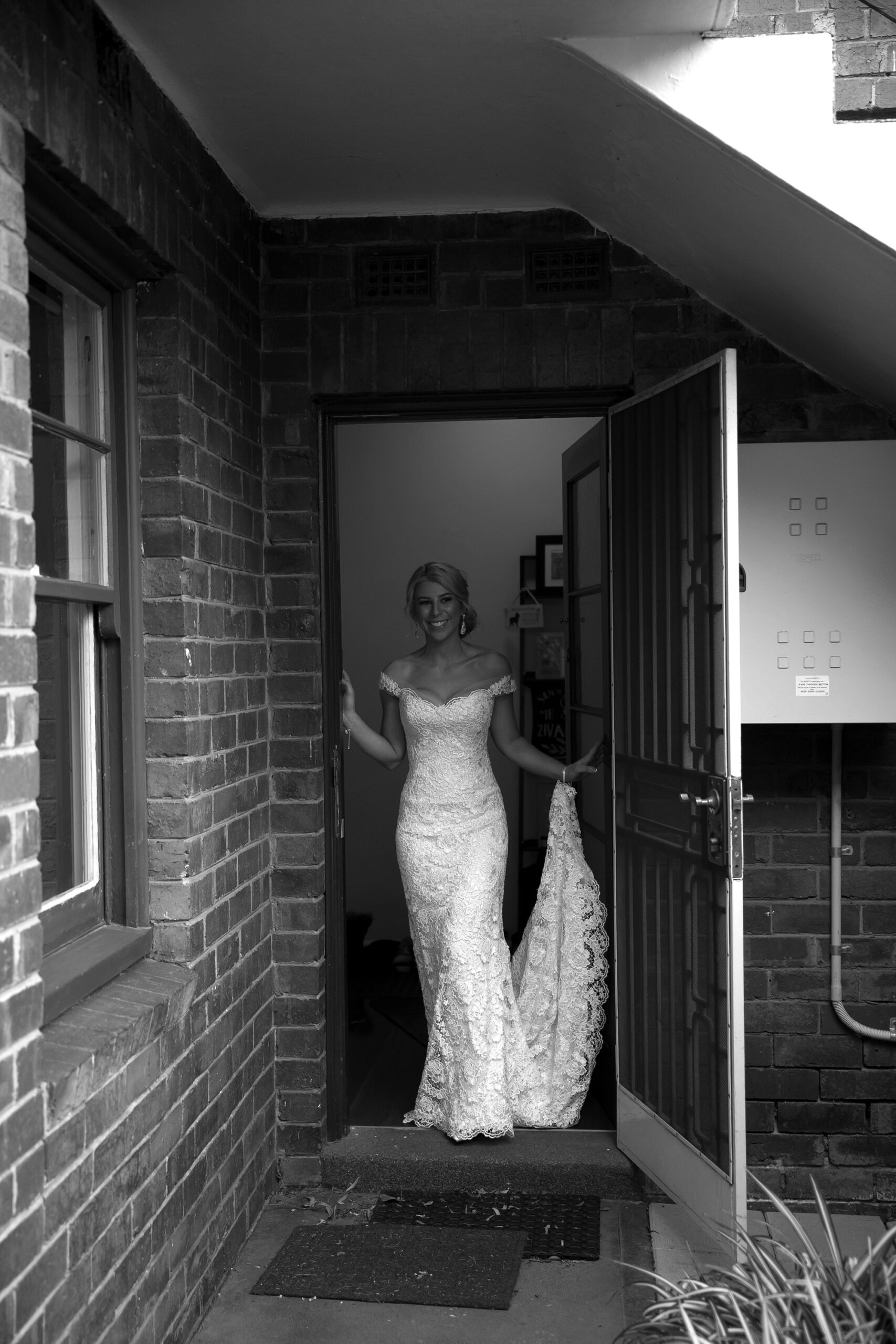 Brittany_Marko_Modern-Classic-Wedding_Liane-Hurvitz_SBS_005