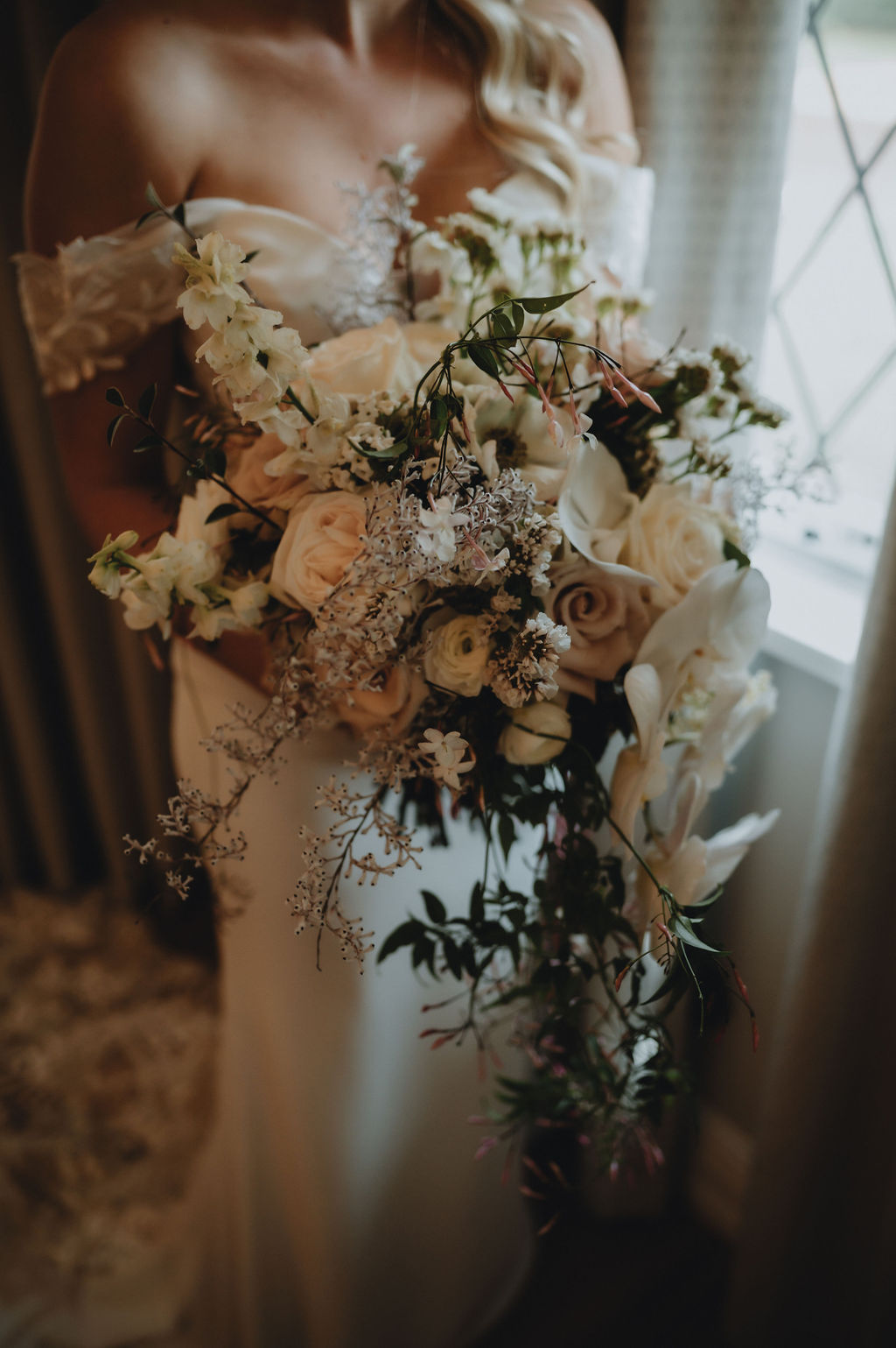 Brookleigh Estate Marquee Wedding Confetti and Co Amy Skinner Photography Gaby Mark 08