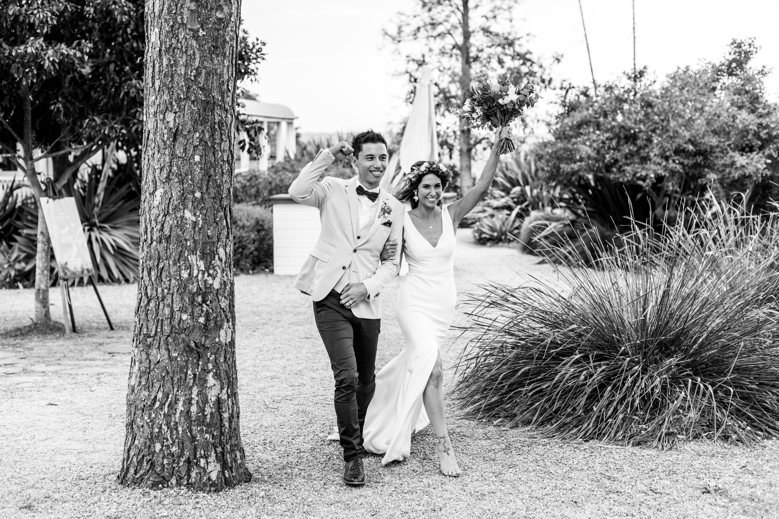 Byron View Farm Wedding Photos by Figtree Wedding Photography Kylie Jonathan 33