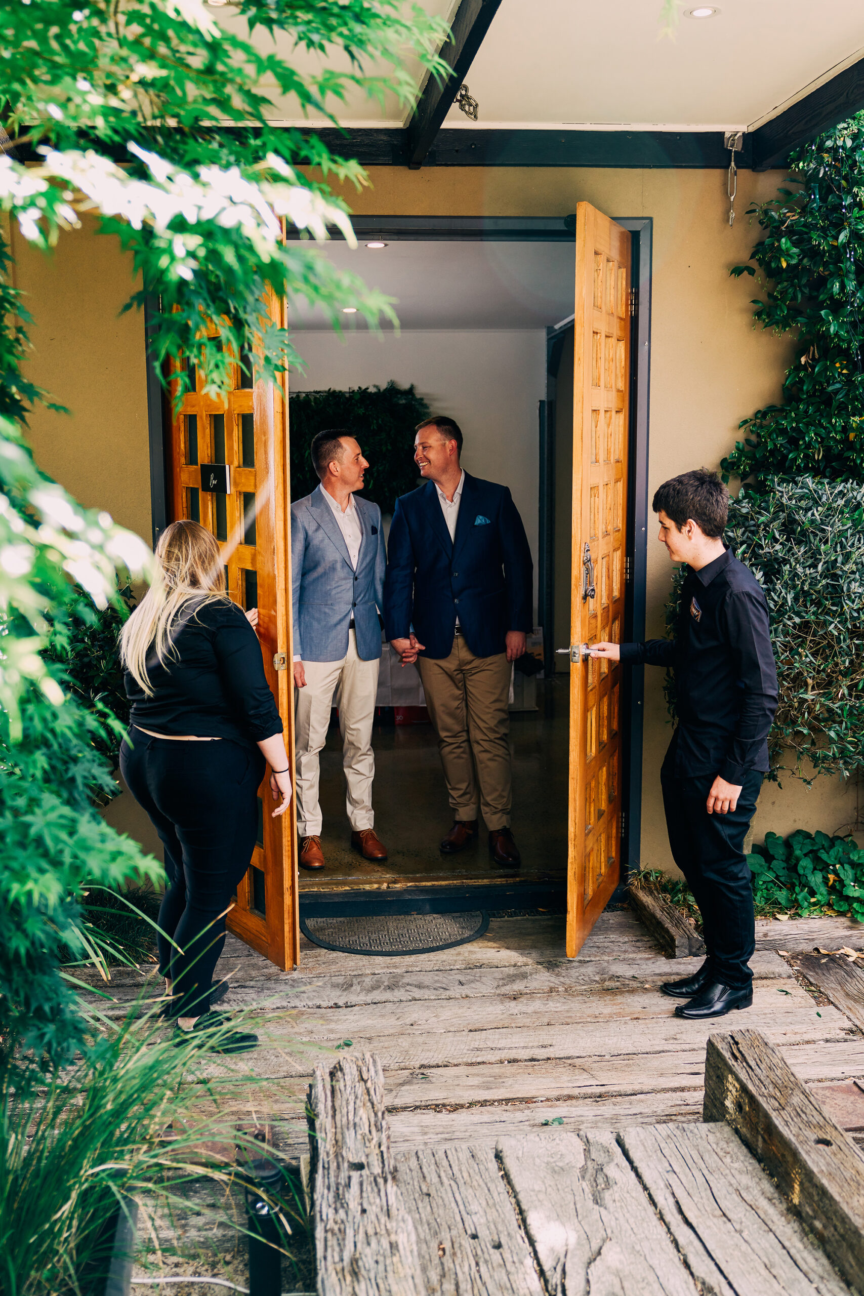 Byron Jeremy Modern Garden Wedding Lydia Downe Photography SBS 010 scaled