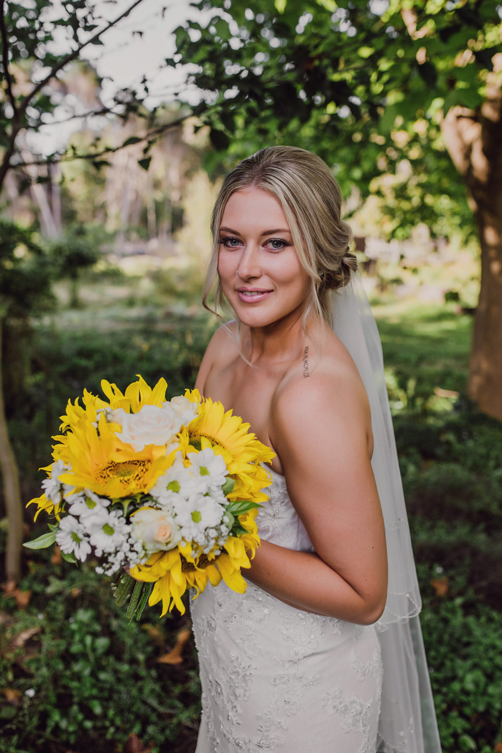 Caitlyn_Brenton_Rustic-Wedding_026