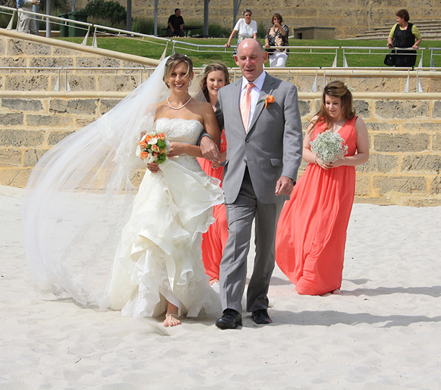 Charlotte_Ben_Beach-Wedding_008