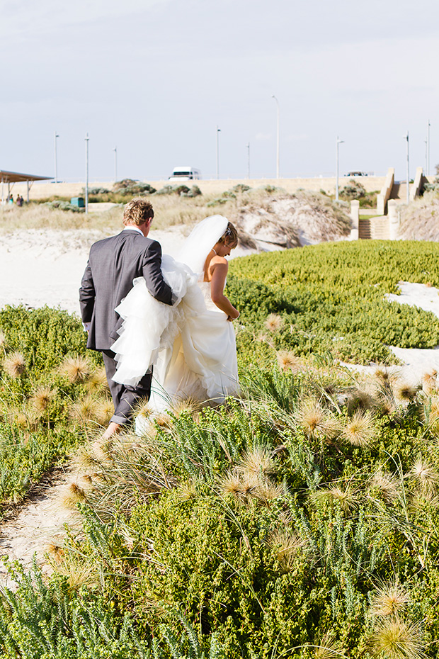 Charlotte_Ben_Beach-Wedding_025