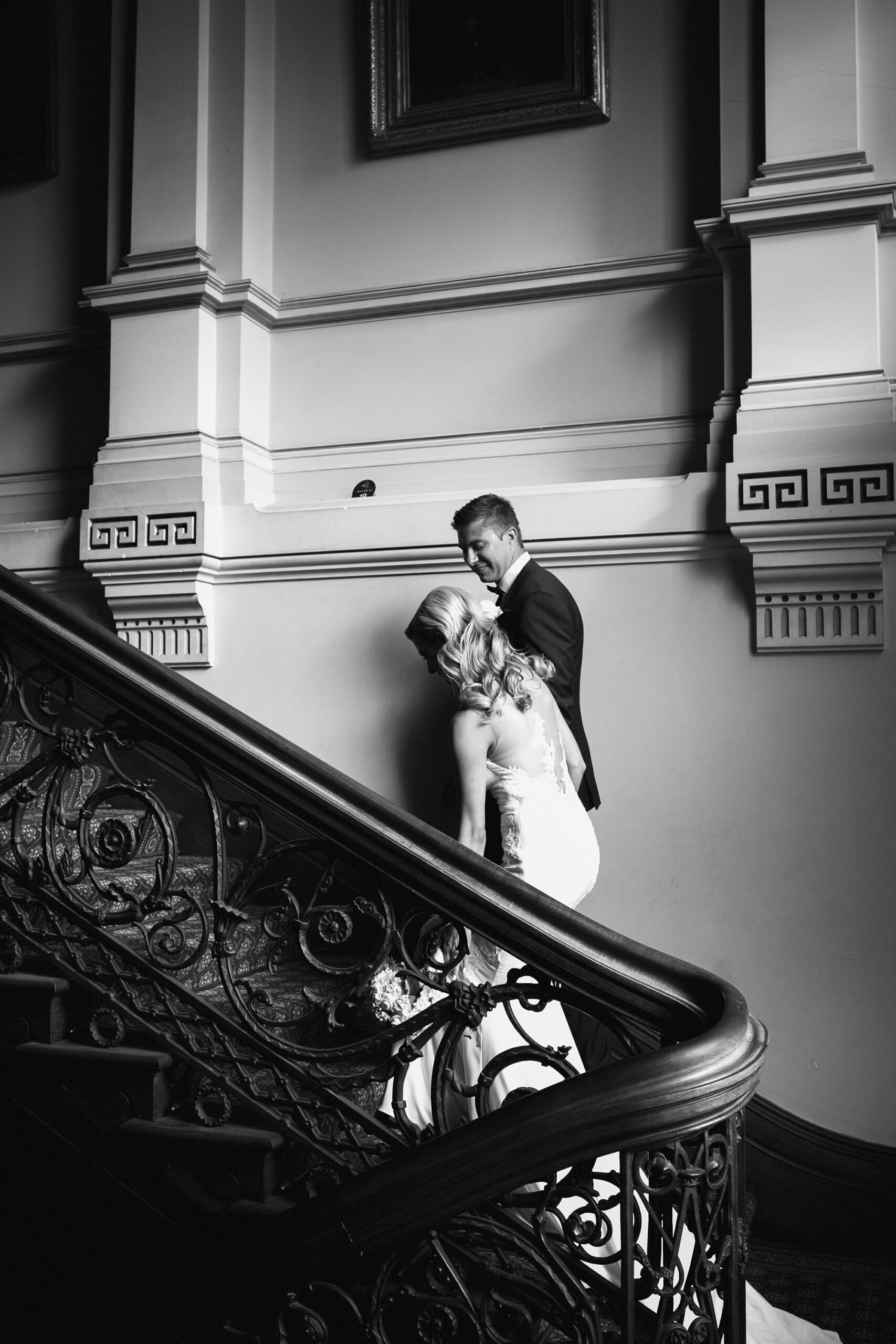 Chelsea_Chris_Elegant-Mansion-Wedding_027