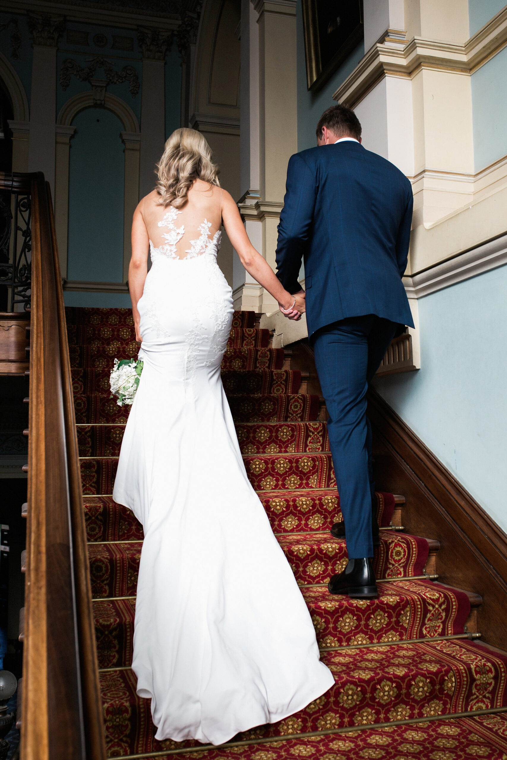 Chelsea_Chris_Elegant-Mansion-Wedding_028