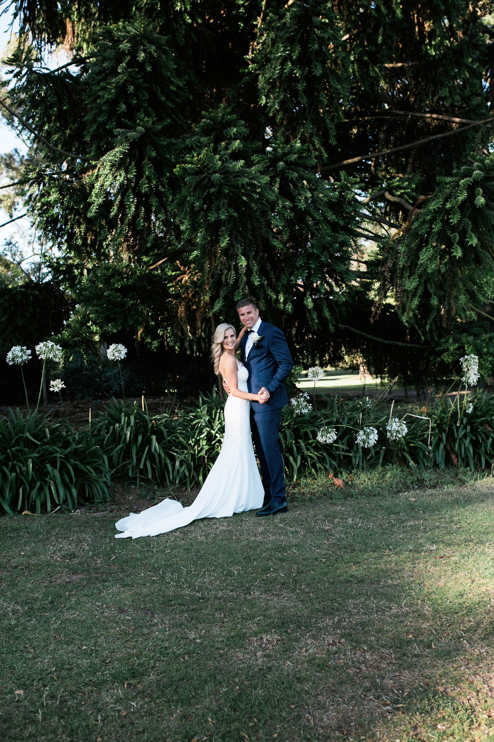 Chelsea_Chris_Elegant-Mansion-Wedding_038