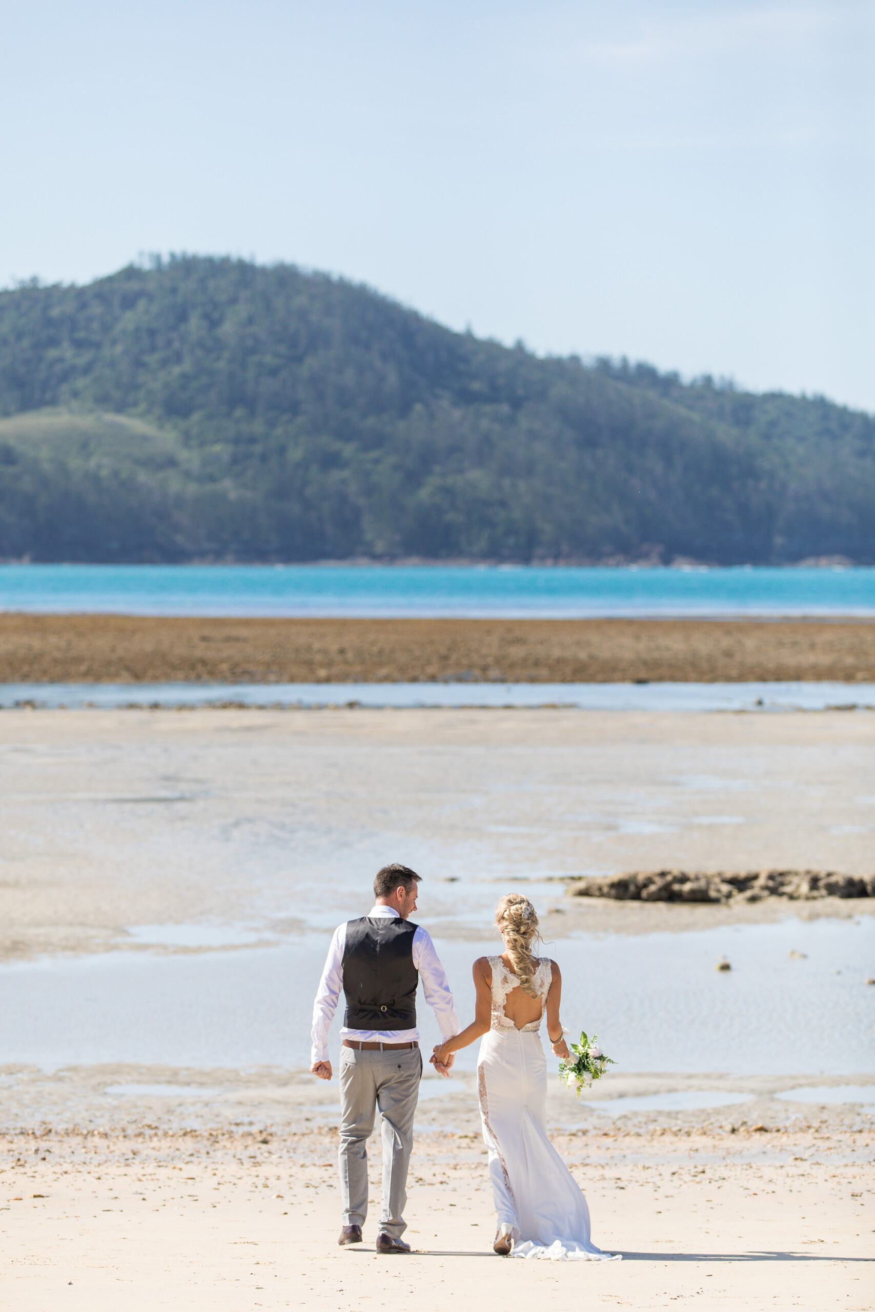 Christie Lee Brett Hamilton Island Wedding Chloe Tanner Photography 034 scaled