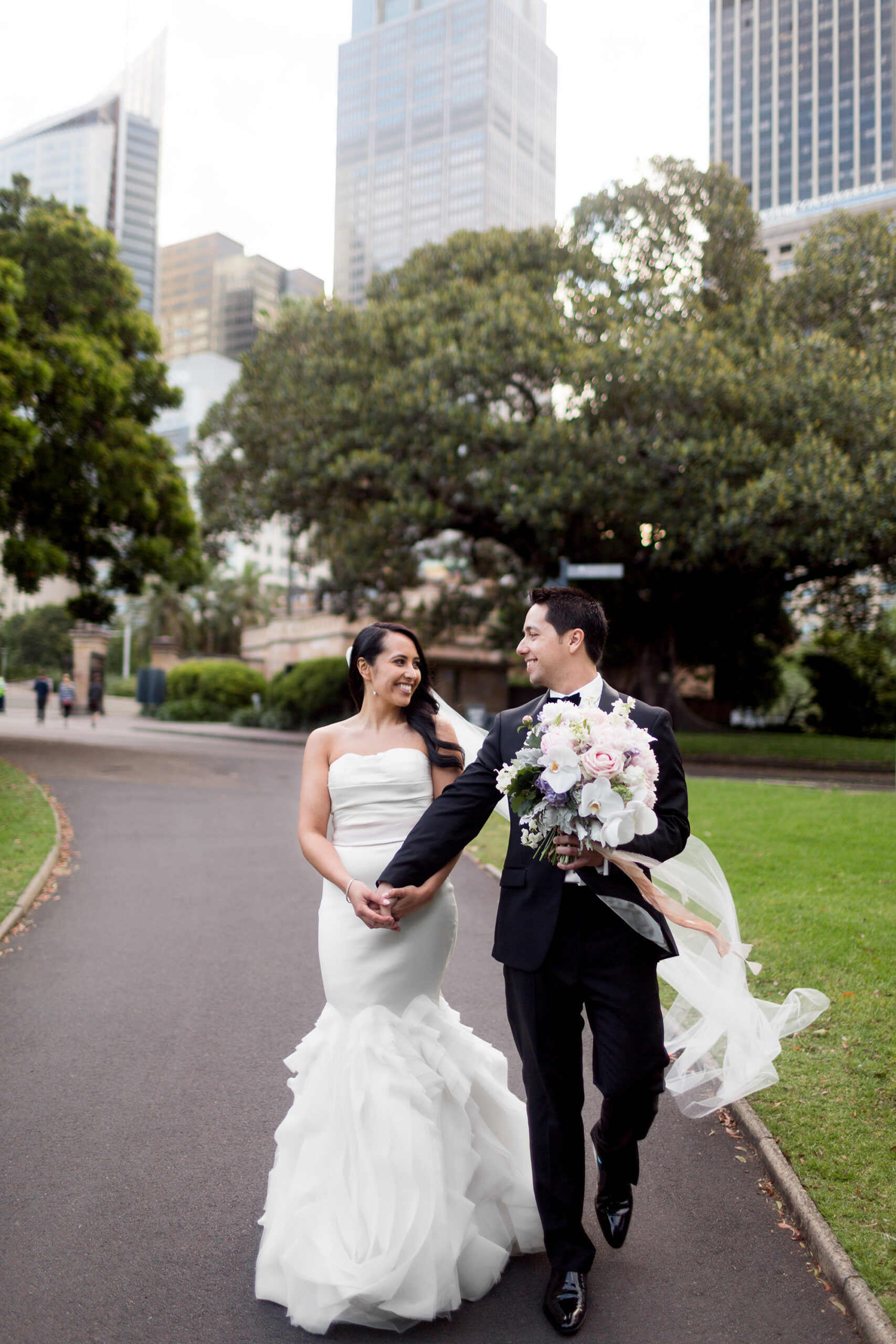 Christine_Paul_Rustic-Garden-Wedding_036