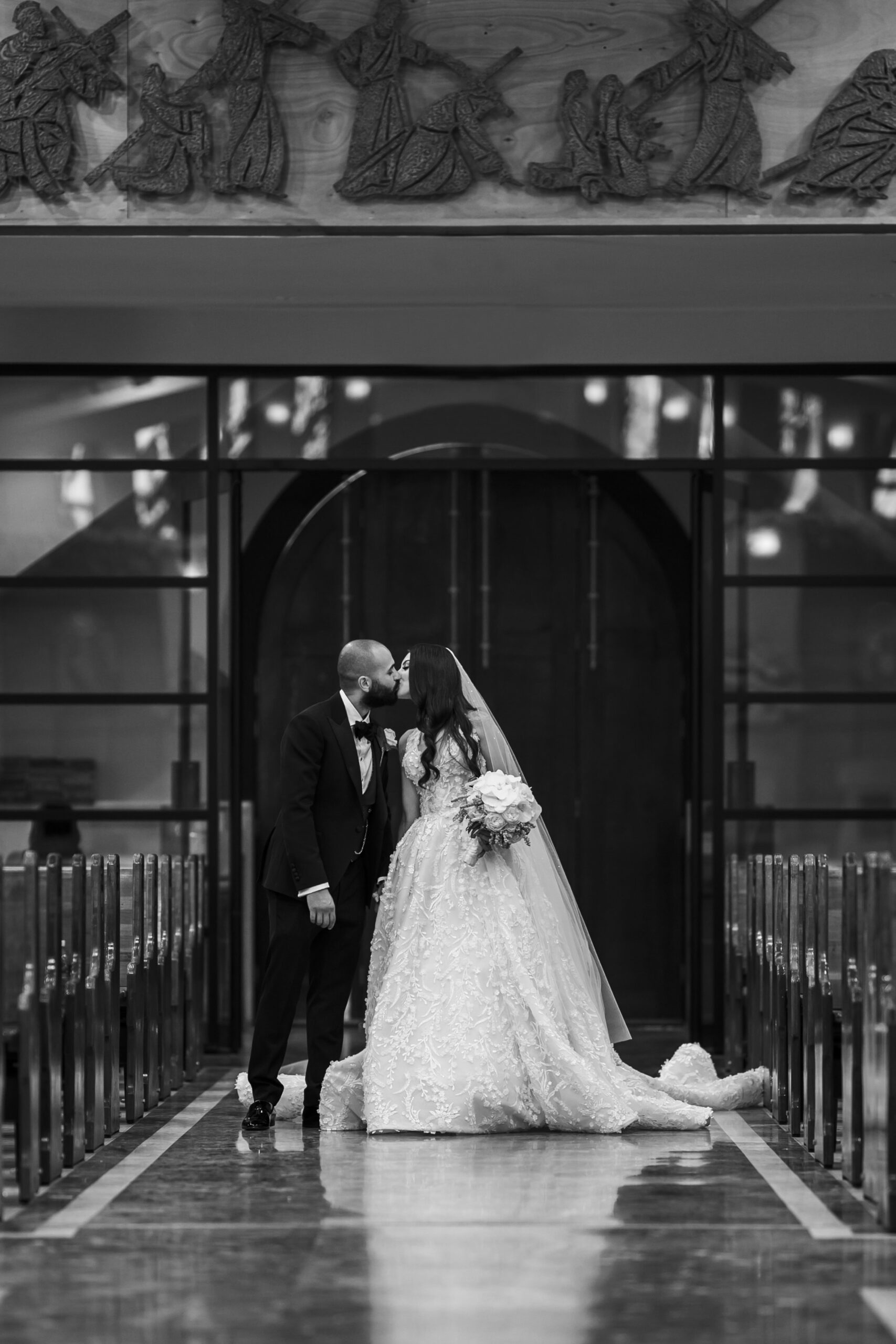 Luxury wedding at Clarence House Sydney, photo by Inlighten Photography - Taylor+Jack
