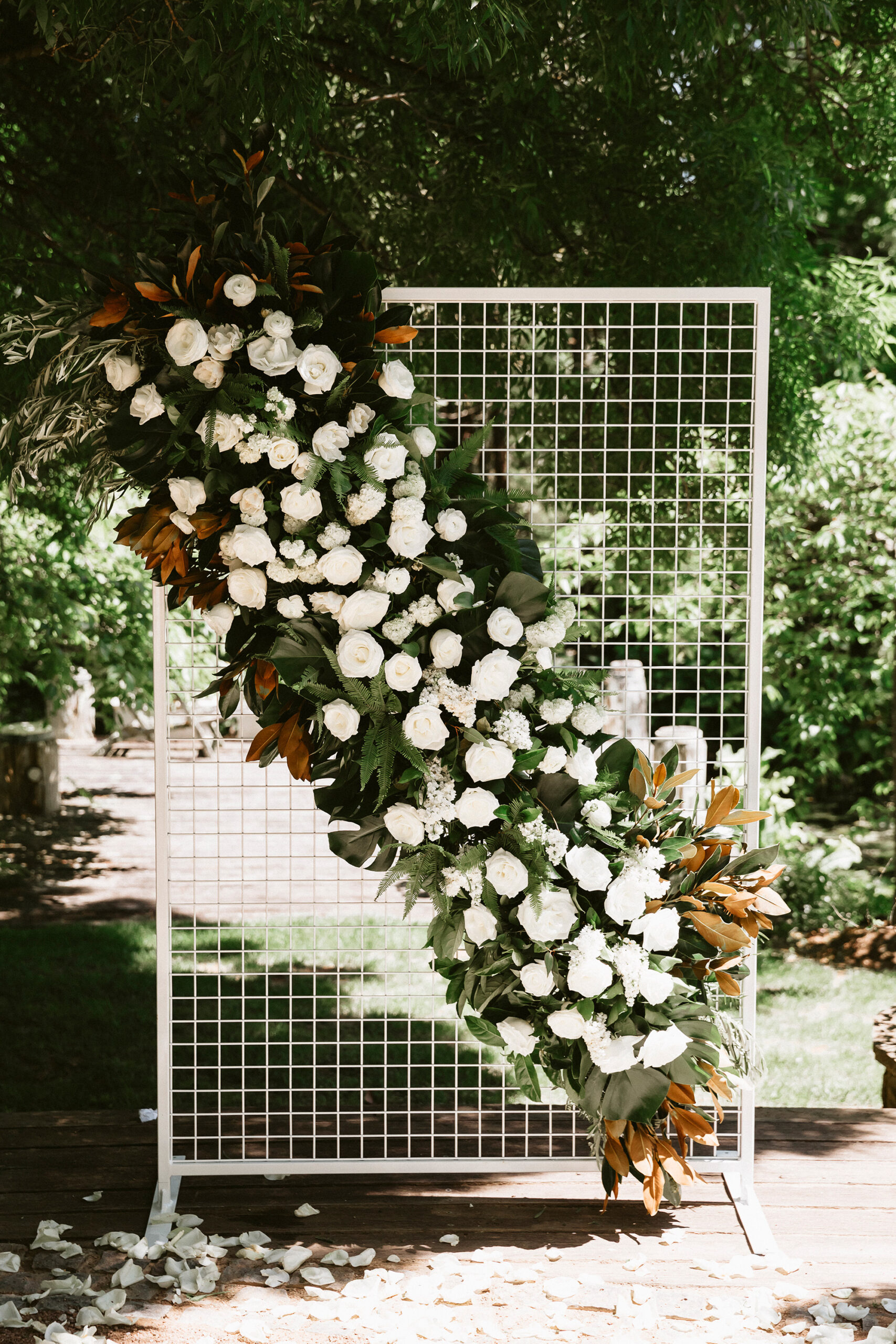Corinne Aaron Elegant Garden Wedding Anthea Lyndon SBS 012 scaled
