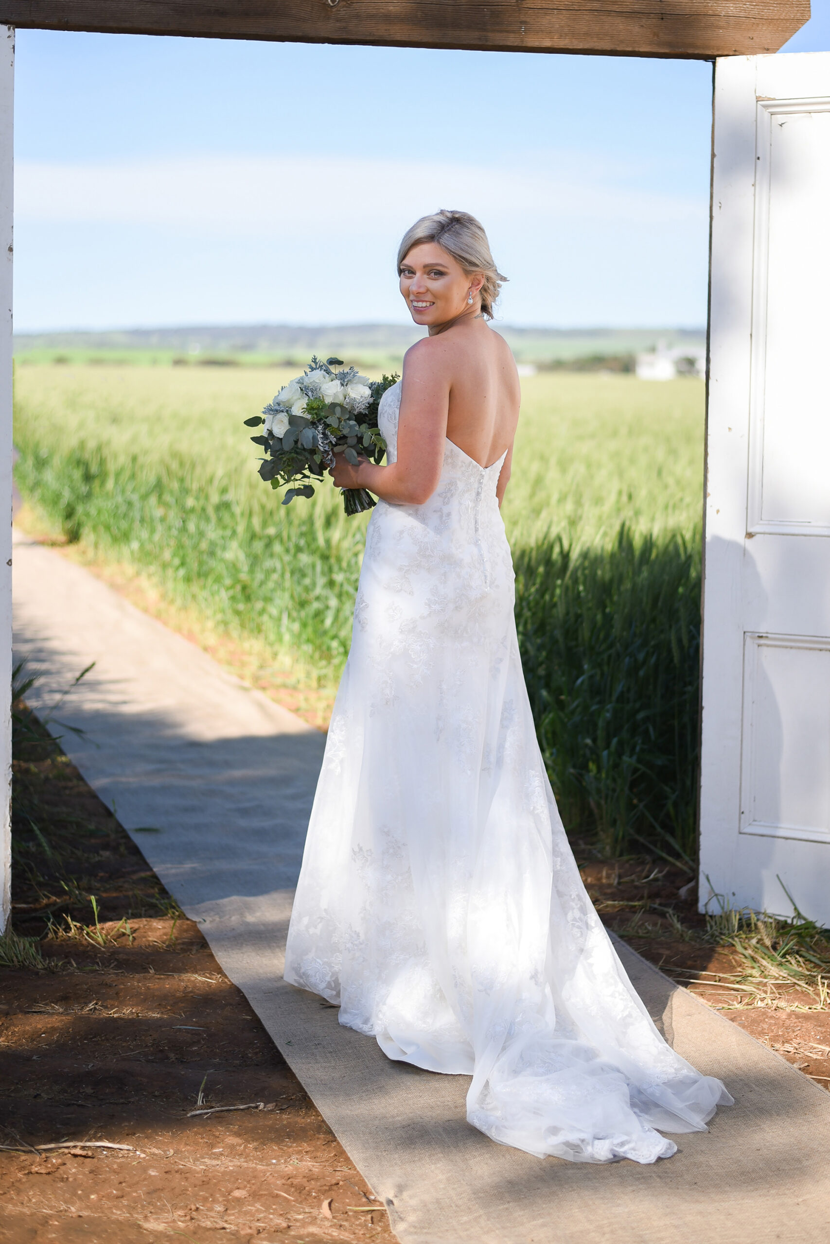 Crystal_Zach_Rustic-Farm-Wedding_SBS_013