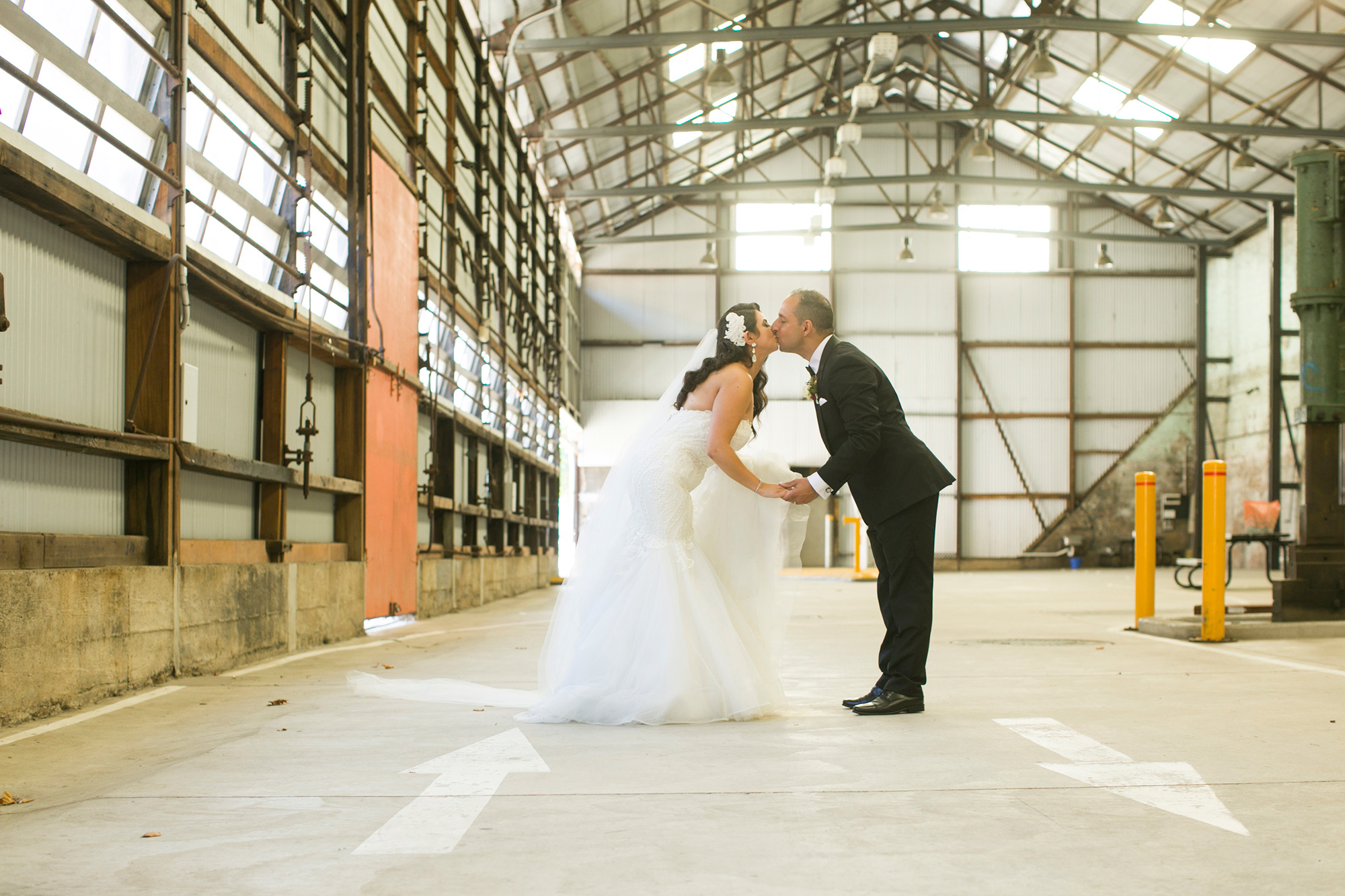 Cynthia Daniel Modern Wedding Nadine Saacks Photography FAV 025