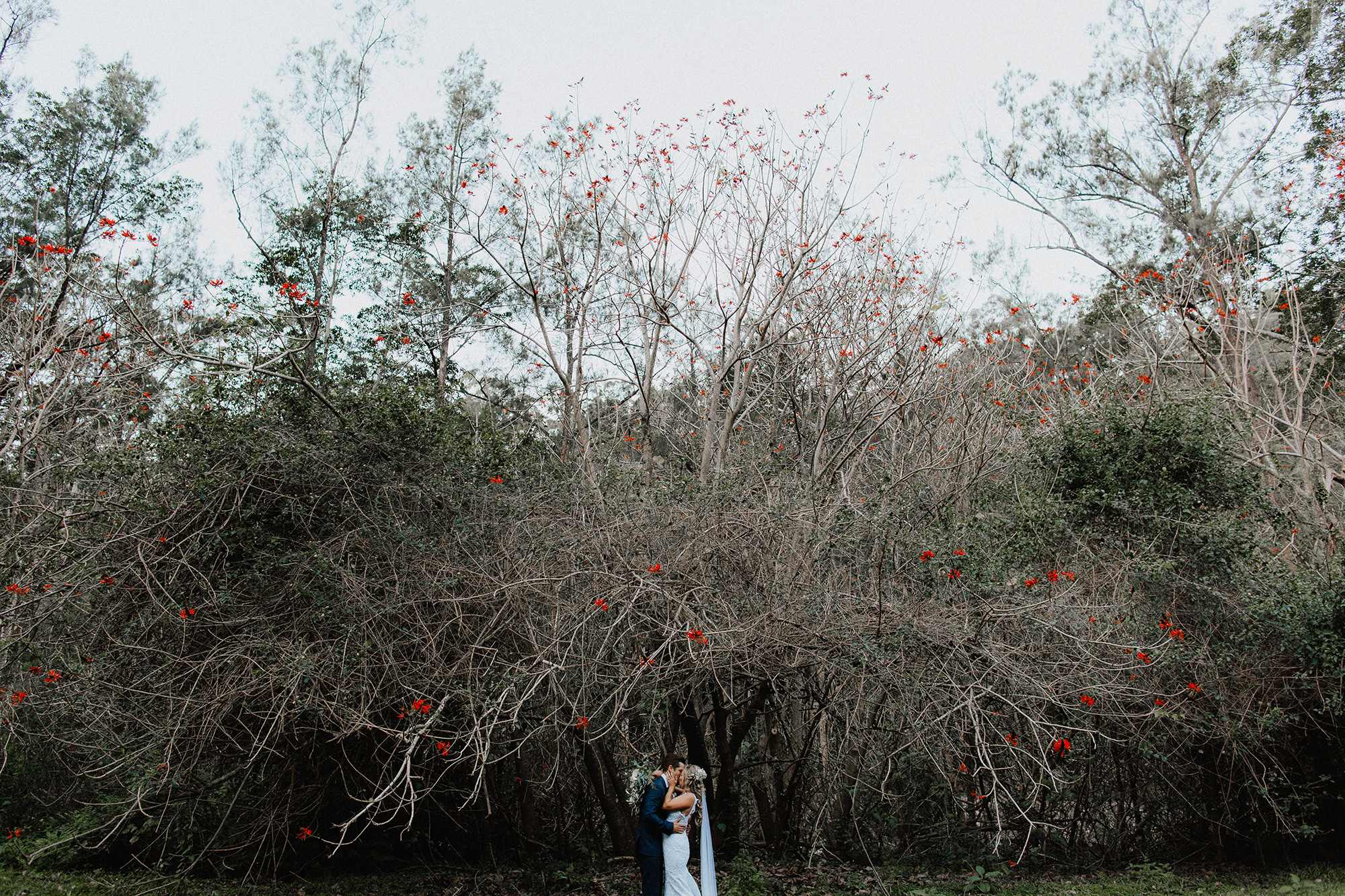 Dani_Chris_Relaxed-Boho-Wedding_Bulb-Creative_036