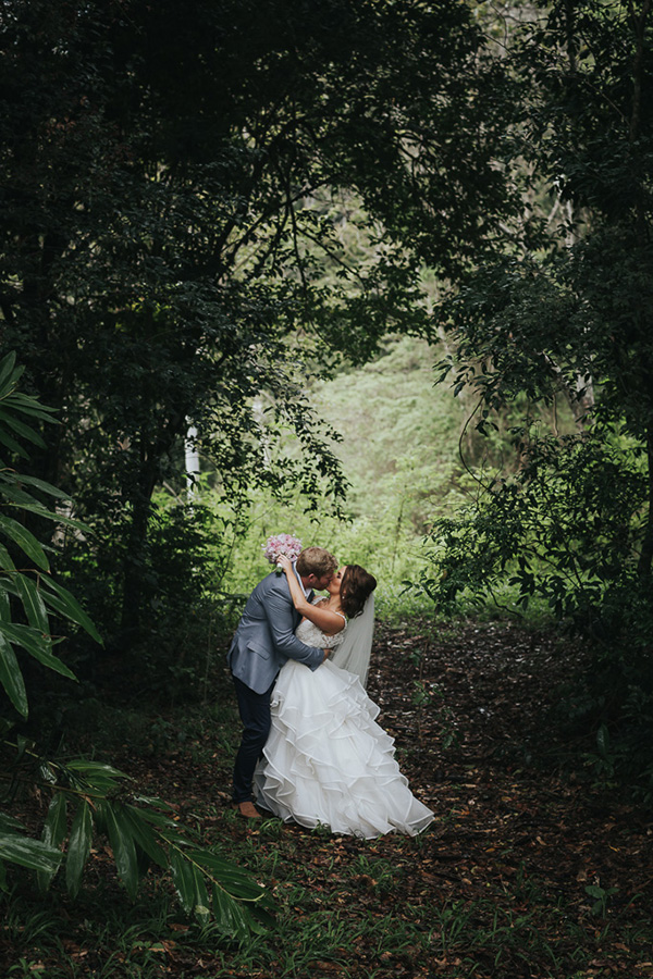 Dani_Garry_Romantic-Garden-Wedding_Bonnie-Jenkins-Photography_SBS_013