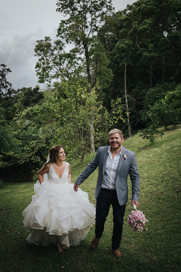 Dani_Garry_Romantic-Garden-Wedding_Bonnie-Jenkins-Photography_SBS_015