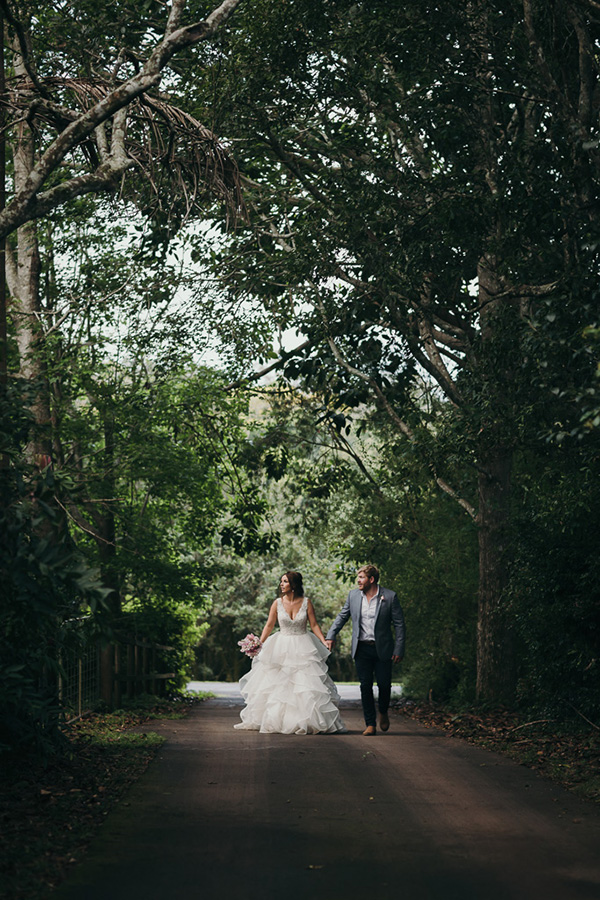 Dani_Garry_Romantic-Garden-Wedding_Bonnie-Jenkins-Photography_SBS_022