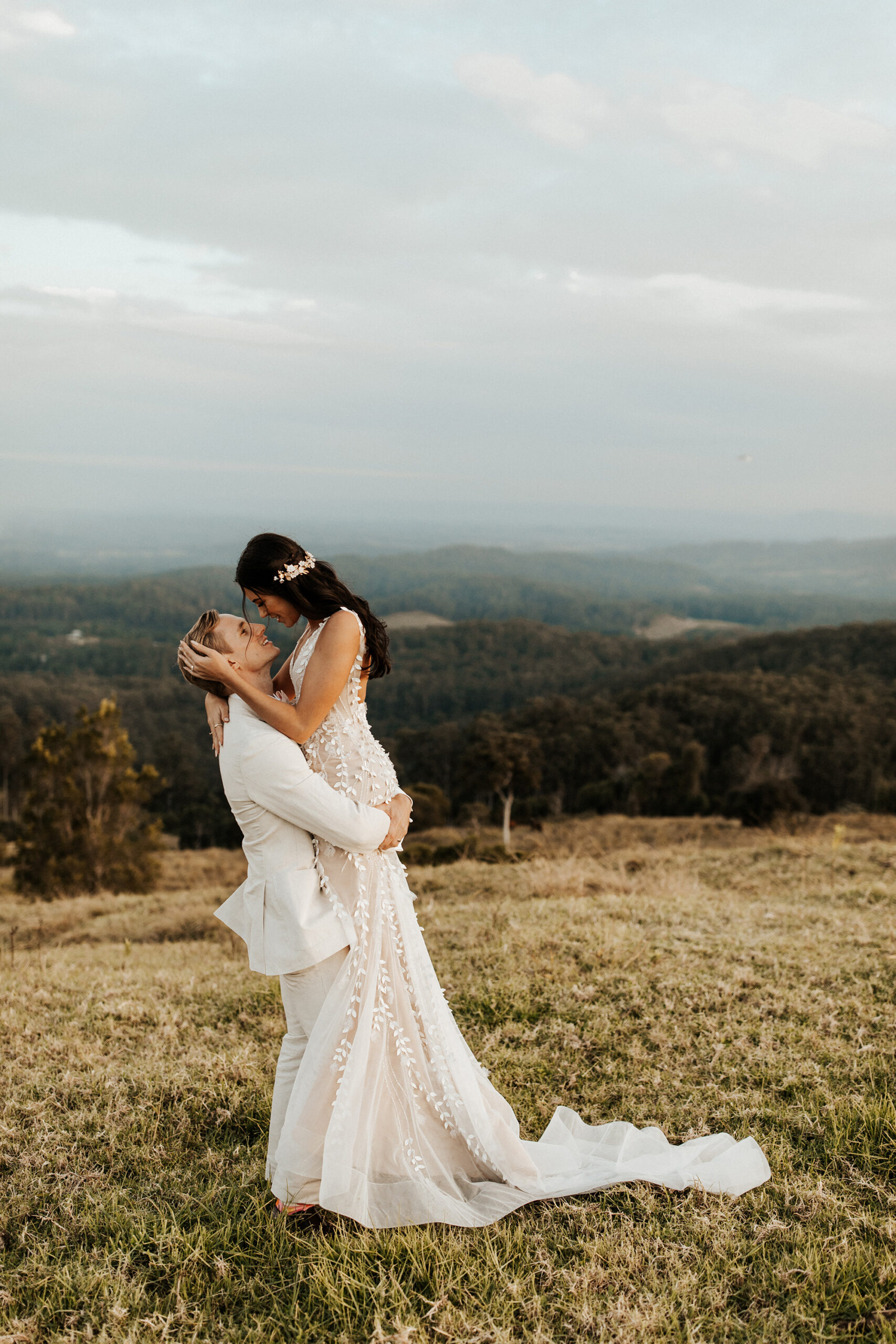 Danielle Adam Luxury Winery Wedding Nicola Lemmon FAV 050 scaled