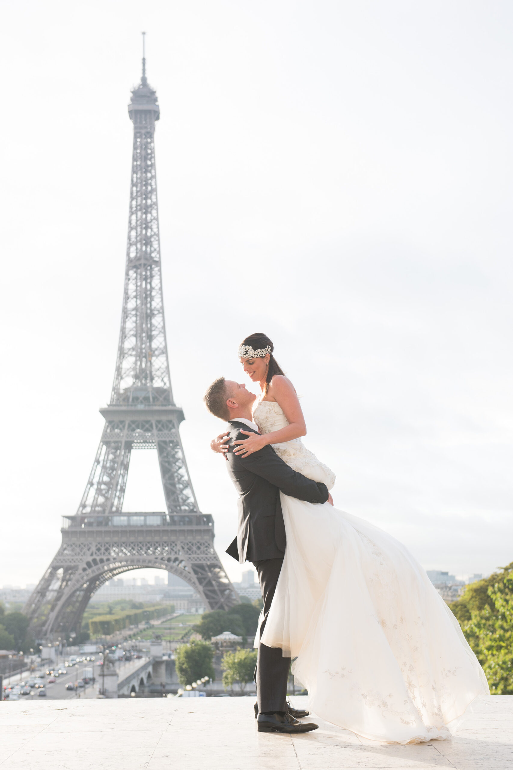 Danielle_David_Paris_Honeymoon_SBS_002