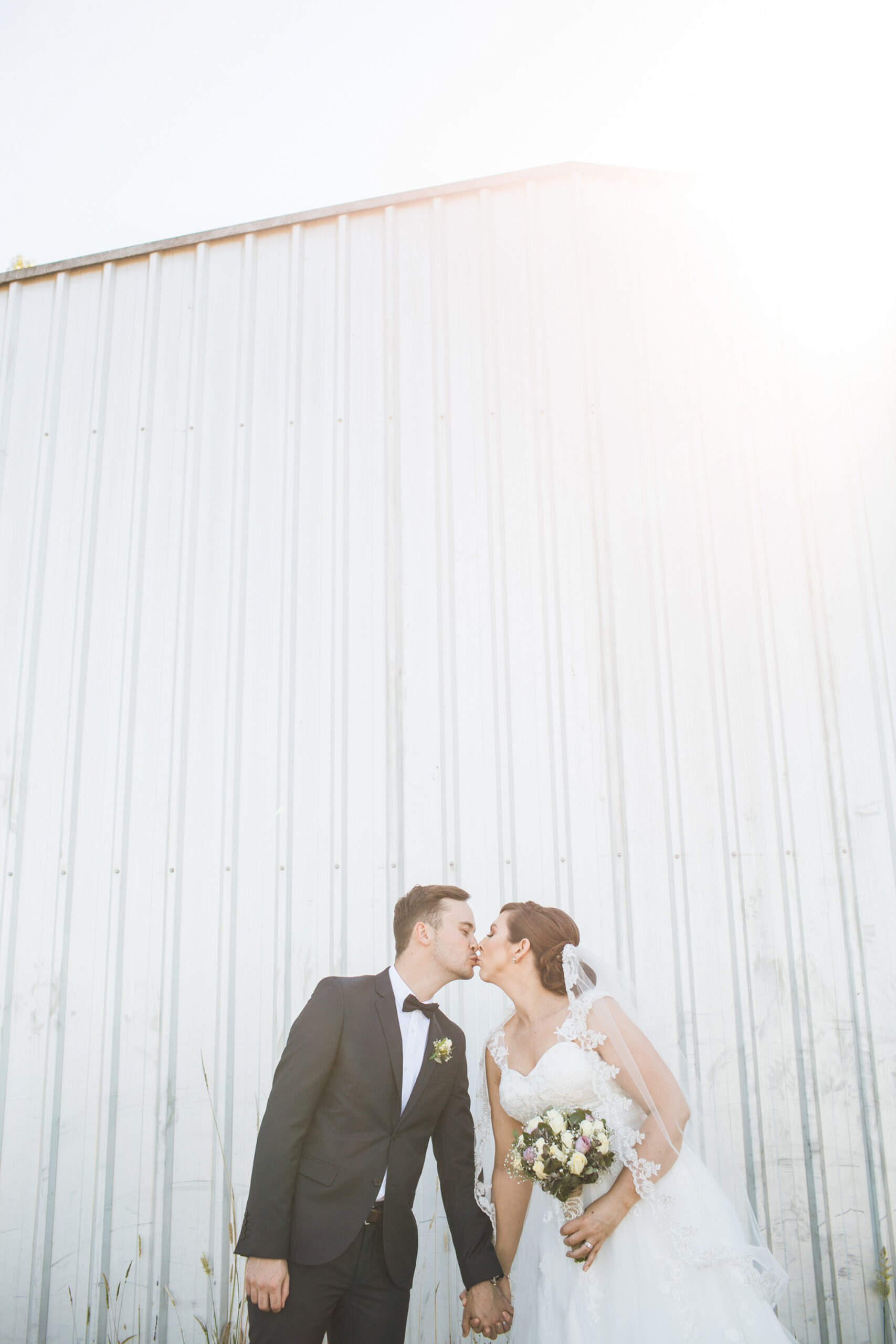 Danielle_Glen_Elegant-Rustic-Wedding_031