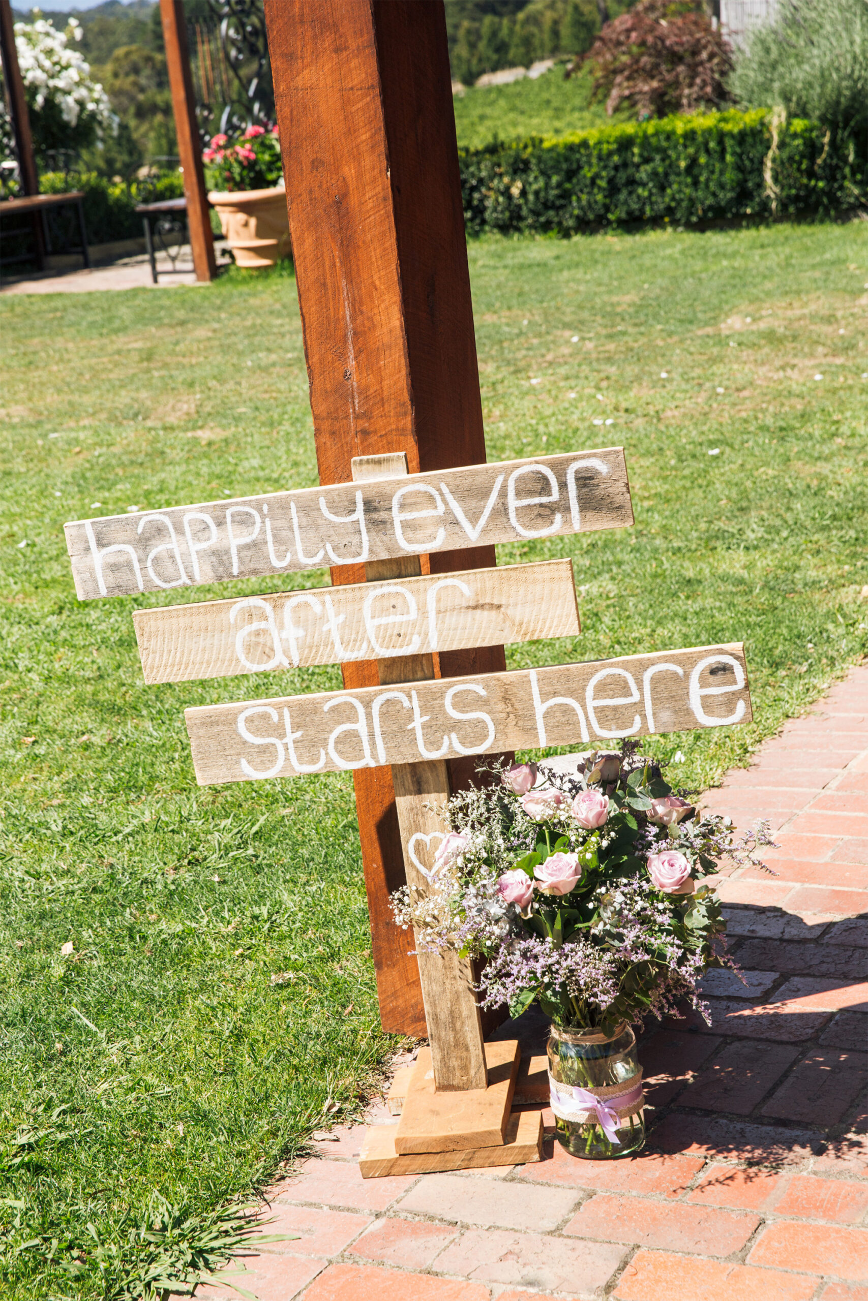 Danielle_Glen_Elegant-Rustic-Wedding_SBS_018