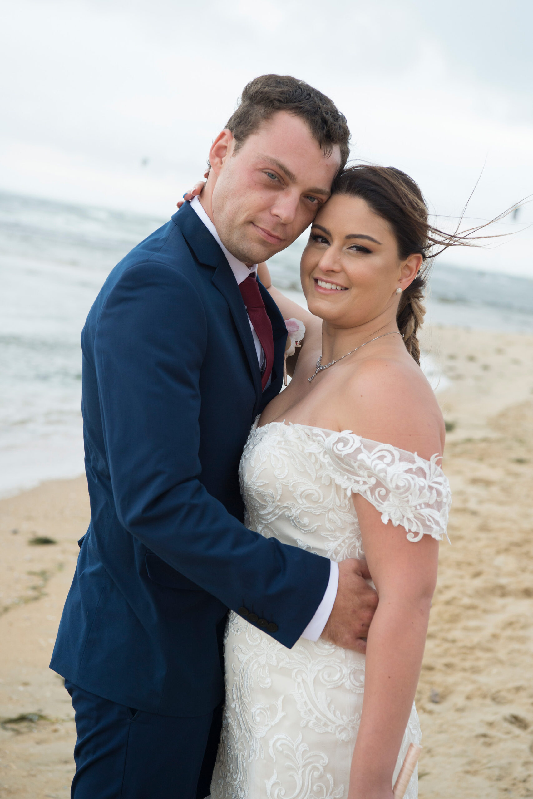 Domenica_Brendon_Classic-Beach-Wedding_Icon-Photography_SBS_014