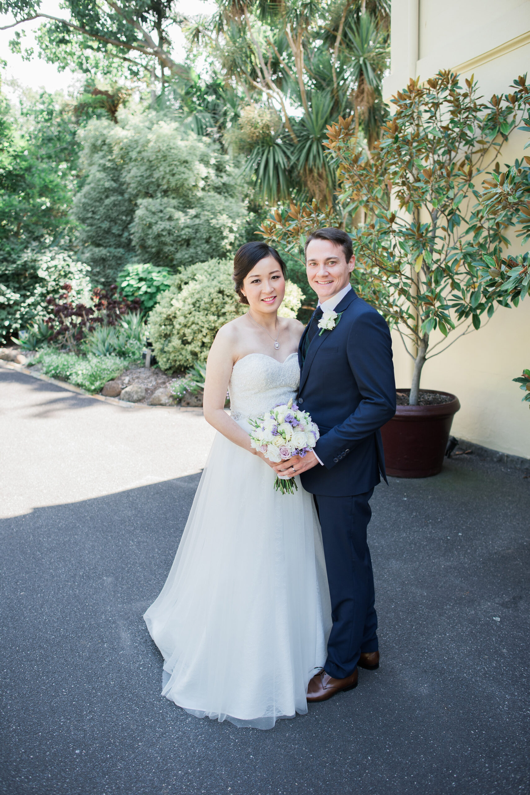 Ellen_Josh_Elegant-Garden-Wedding_029