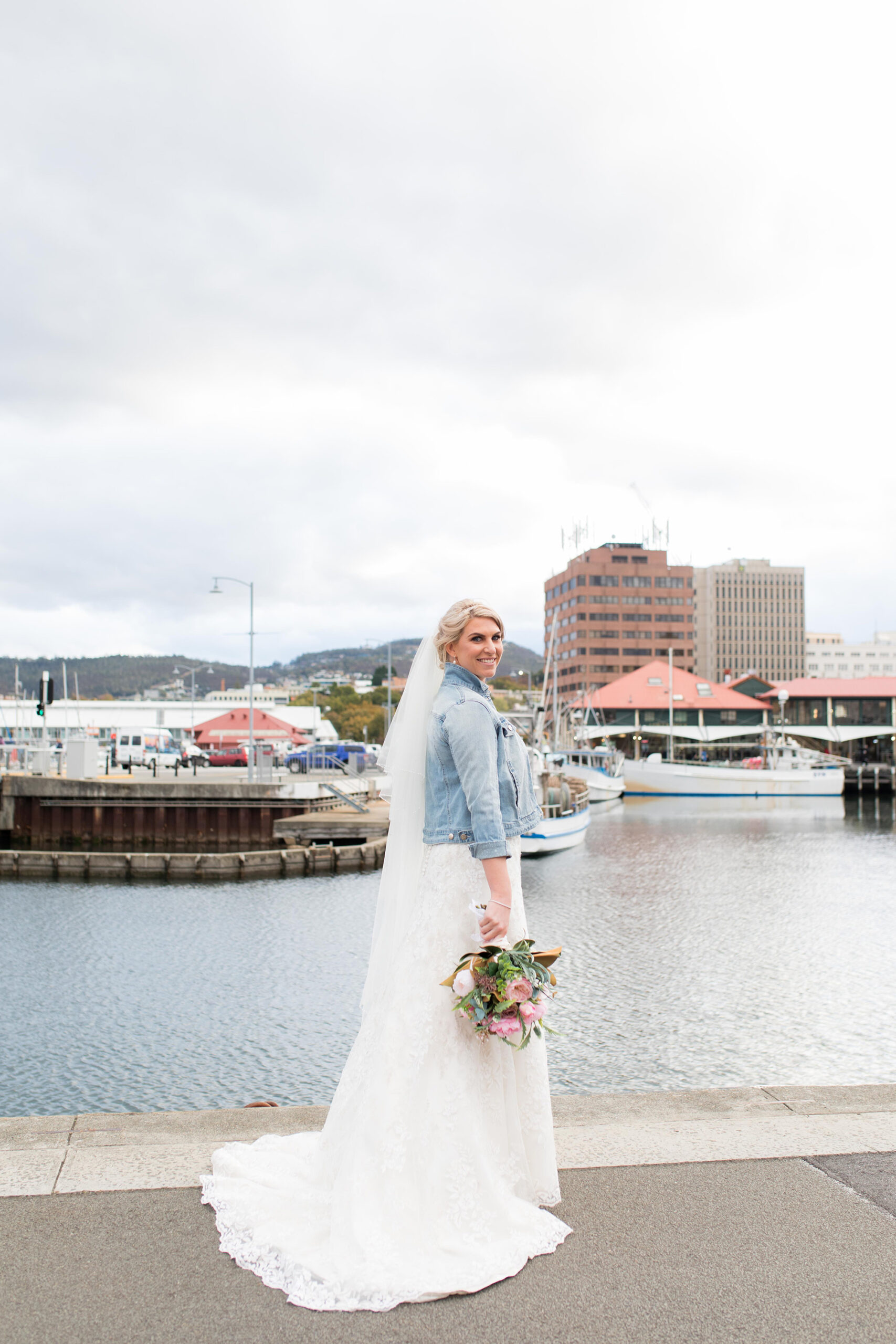 Emilia Kristian Elegant Rustic Wedding Olivia Brown Photographer 009 scaled