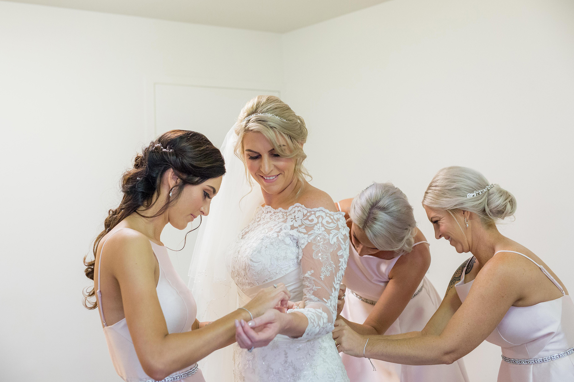 Emilia Kristian Elegant Rustic Wedding Olivia Brown Photographer 028