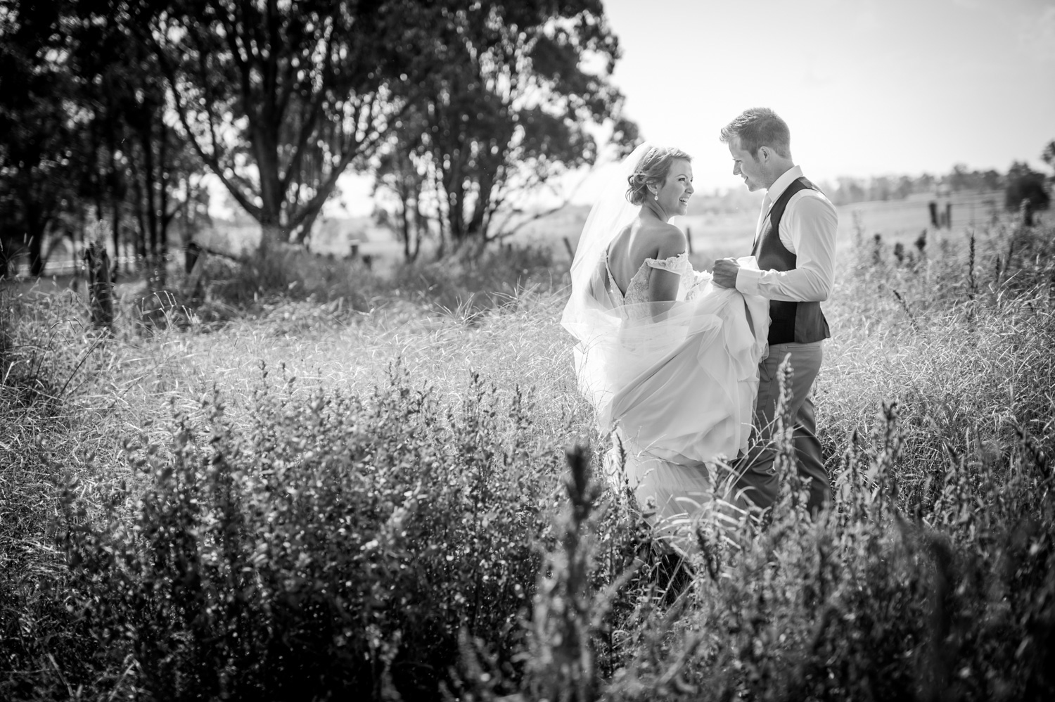 Emily_Rhys_Country-Chic-Wedding_031