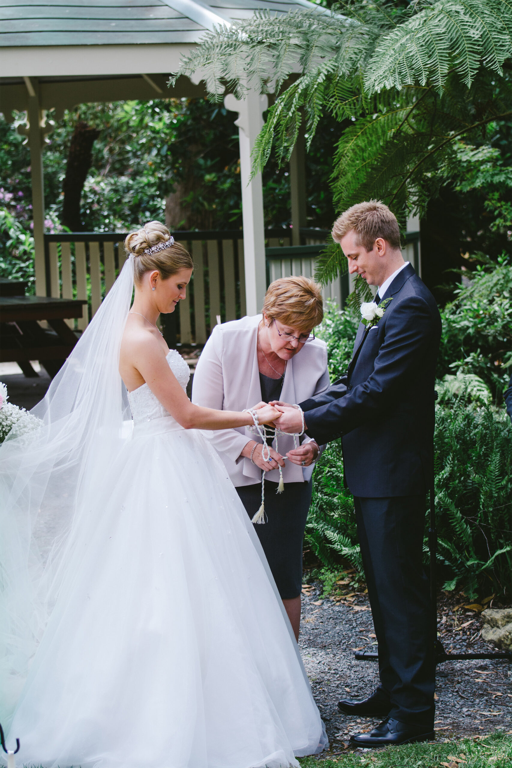 Emily_Tim_Garden-Wedding_SBS_012