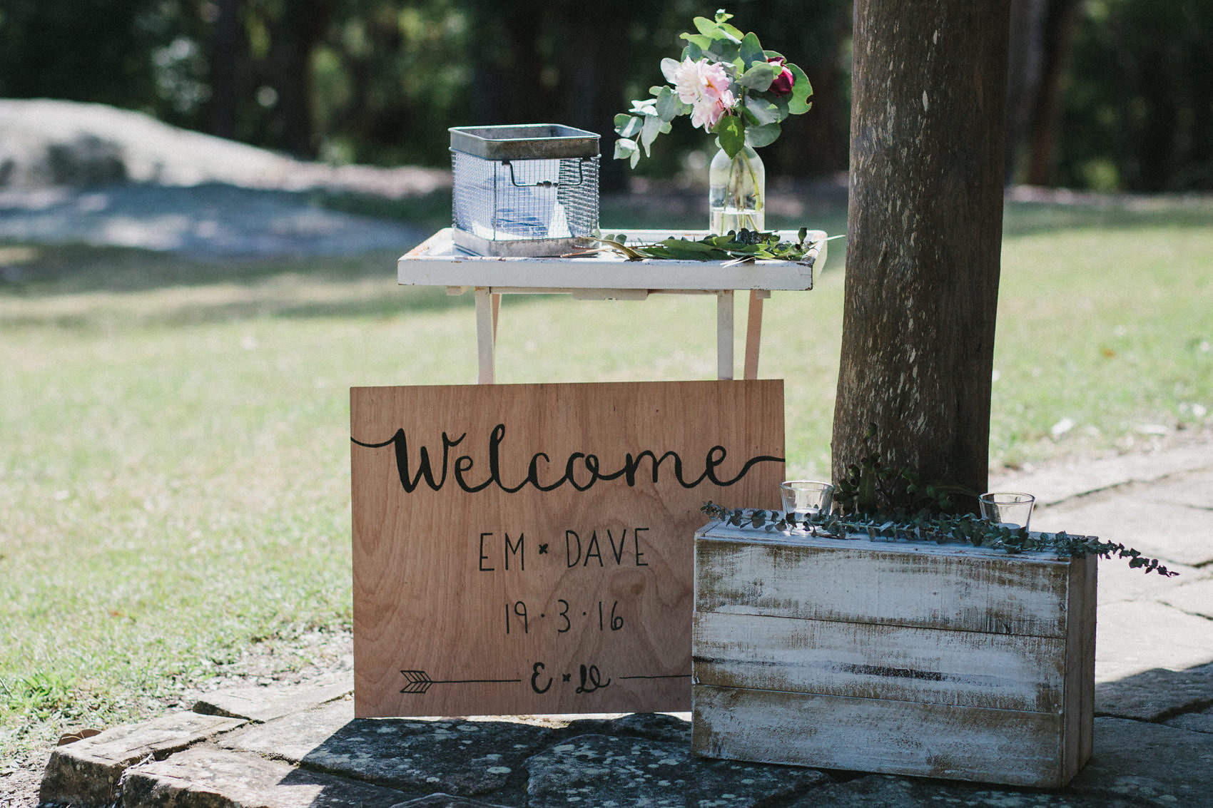 Emma_Dave_Relaxed-Rustic-Wedding_010