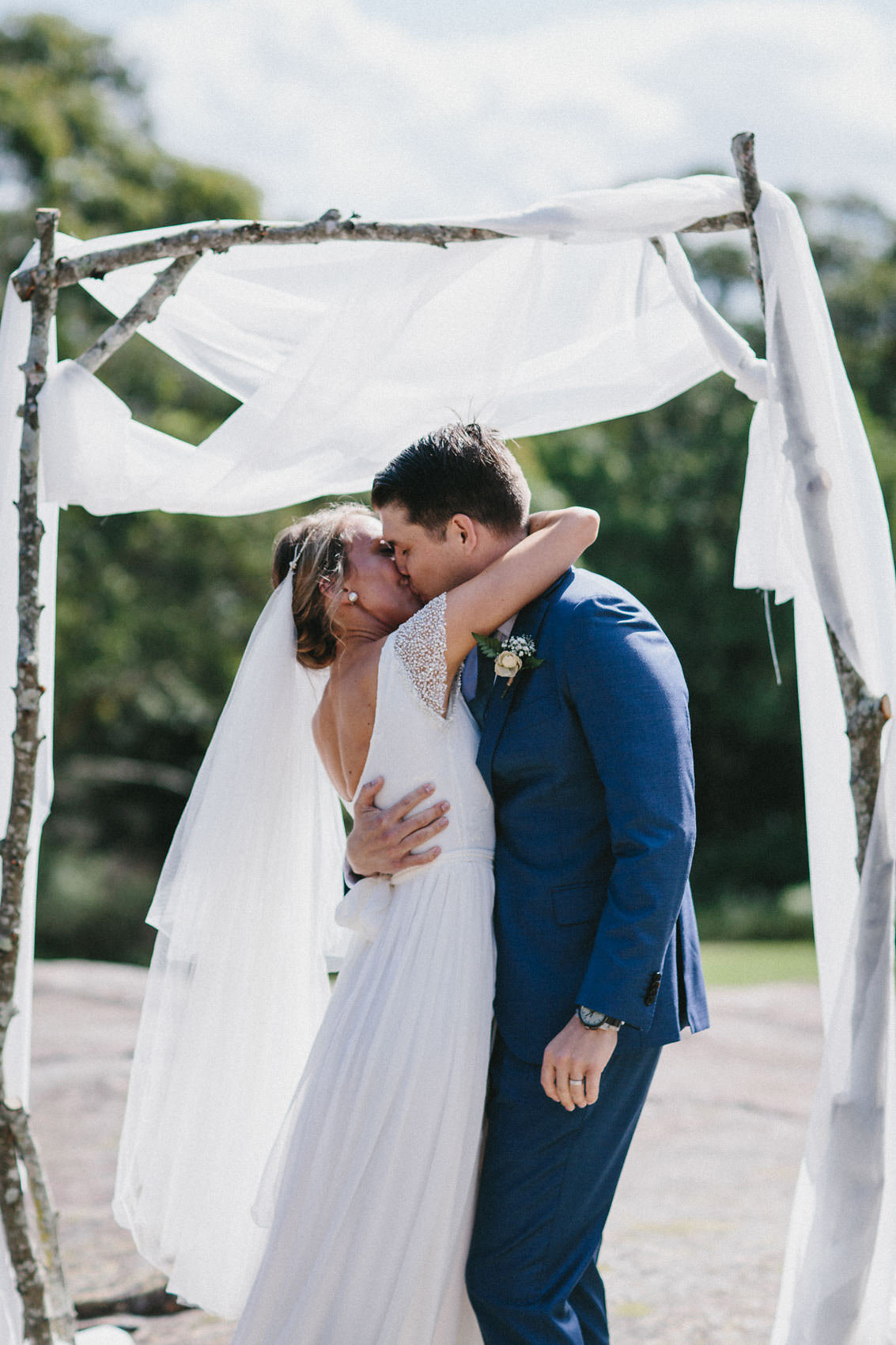 Emma_Dave_Relaxed-Rustic-Wedding_022